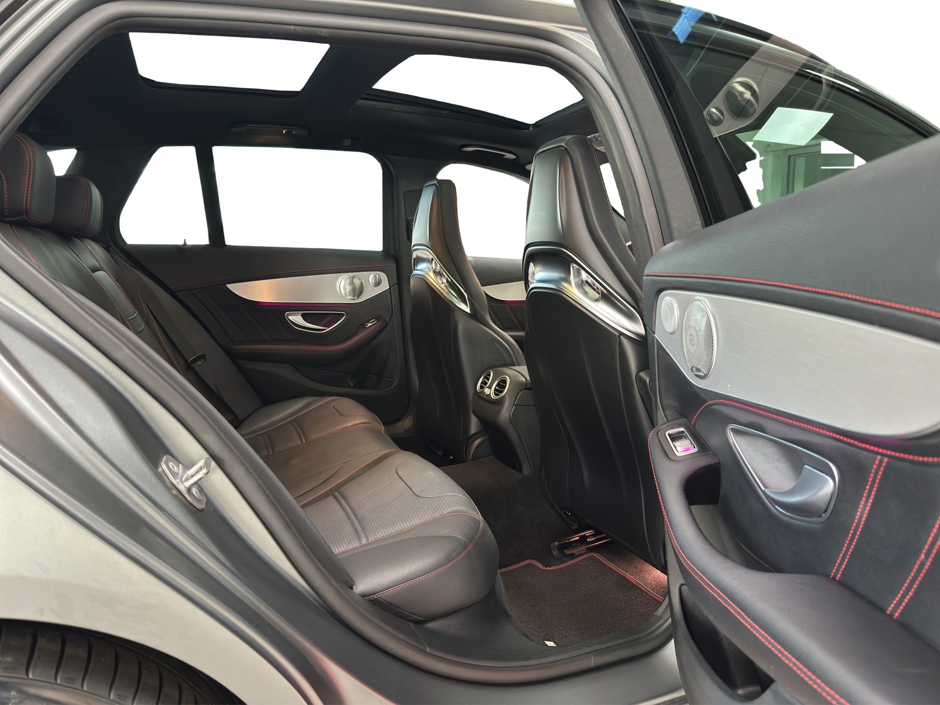 MERCEDES-BENZ C 43 AMG 4Matic 9G-Tronic-image-9