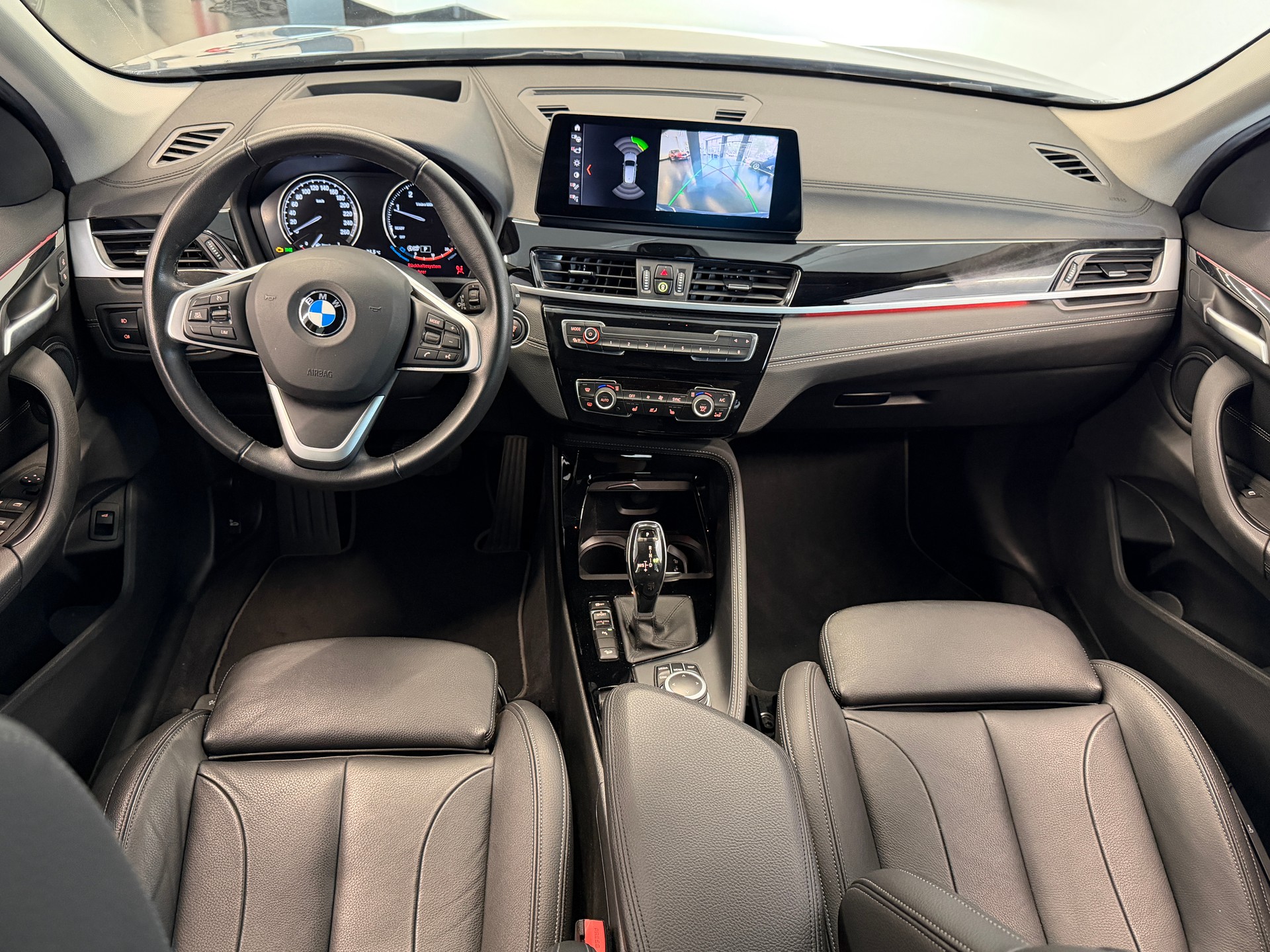 BMW X1 xDrive 25d Sport Line Steptronic-image-8