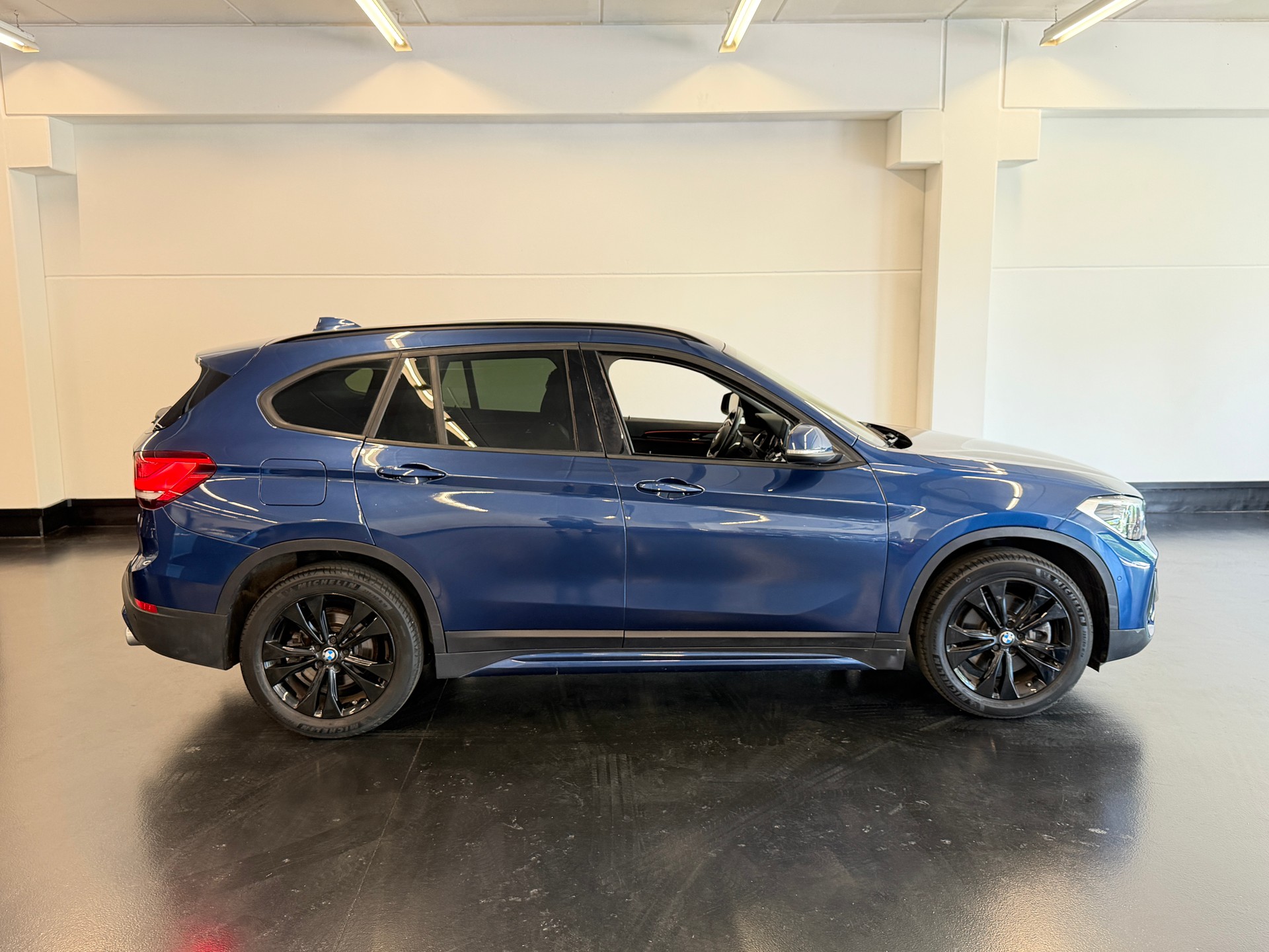 BMW X1 xDrive 25d Sport Line Steptronic-image-2
