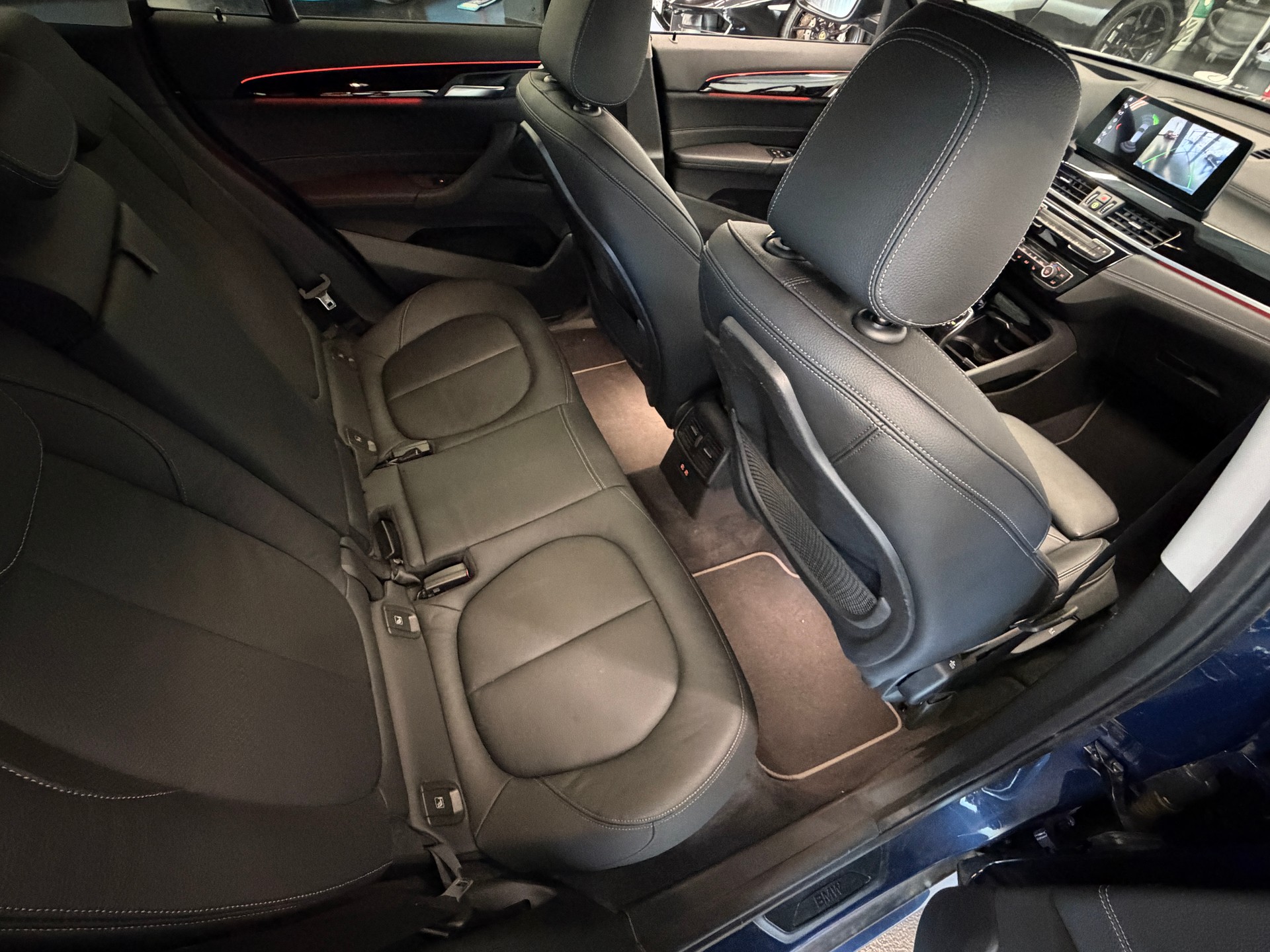 BMW X1 xDrive 25d Sport Line Steptronic-image-12