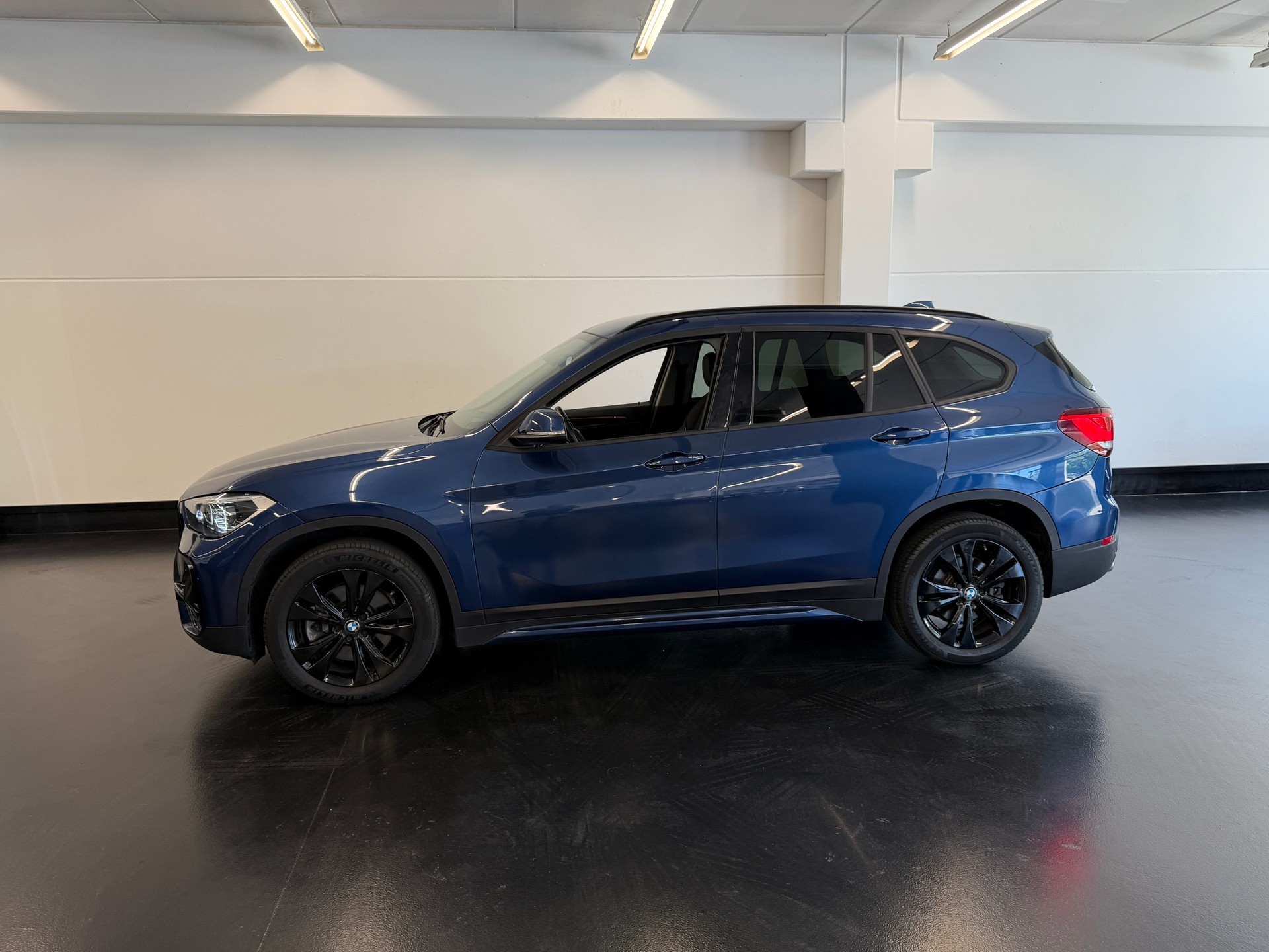 BMW X1 xDrive 25d Sport Line Steptronic-image-6