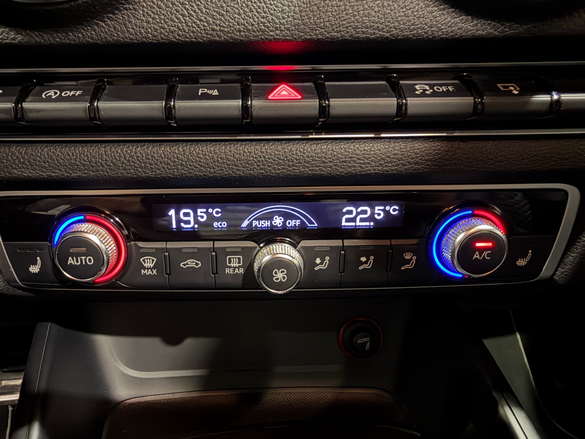 AUDI S3 Sportback 2.0 TFSI quattro S-tronic-image-9