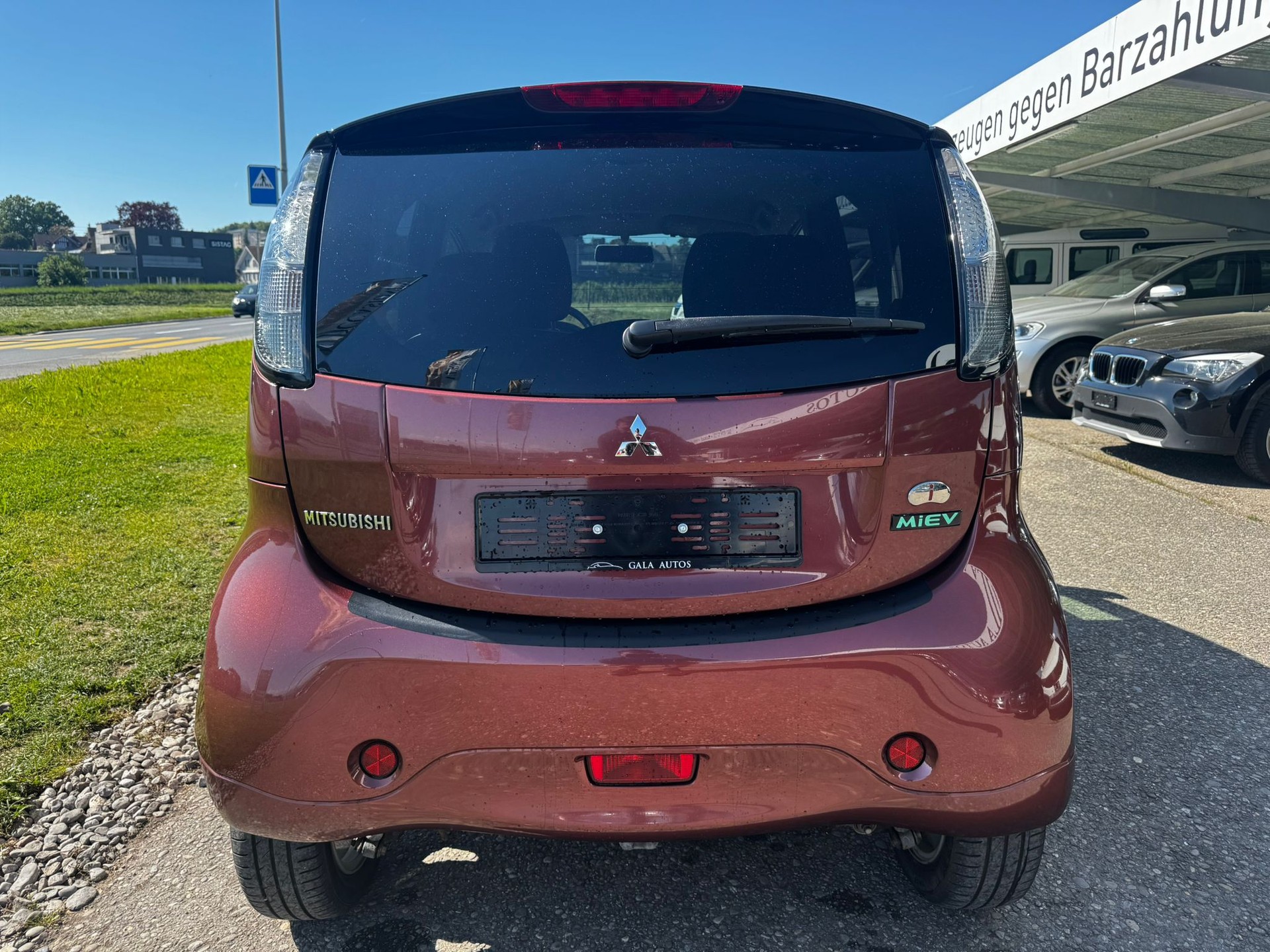 MITSUBISHI i MiEV-image-5