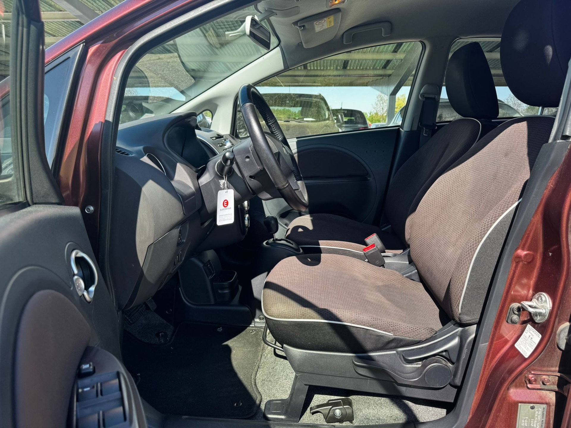 MITSUBISHI i MiEV-image-9
