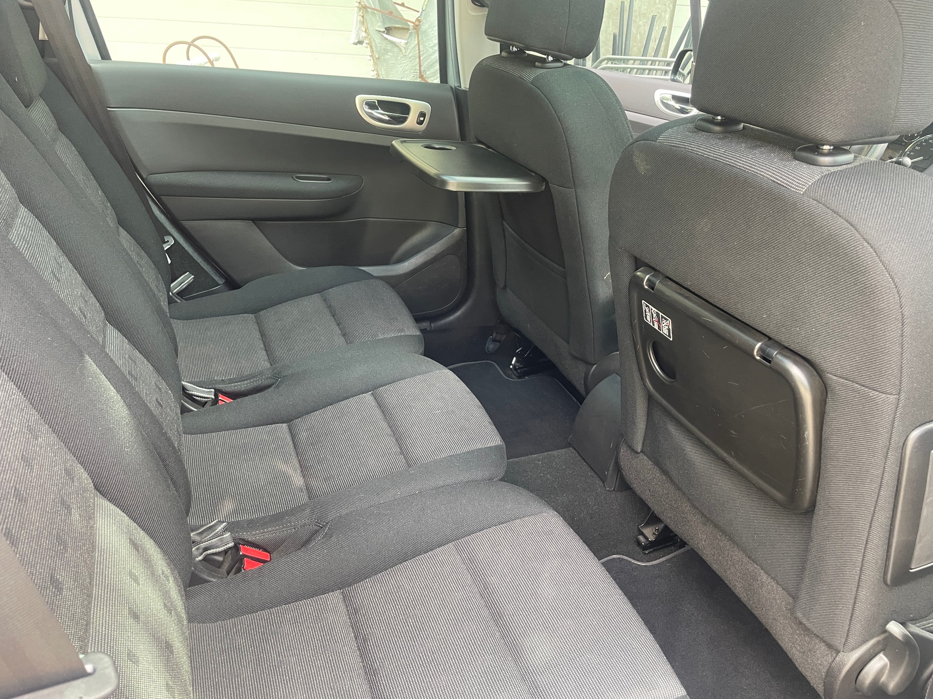 PEUGEOT 307 SW 2.0 16V Premium-image-7