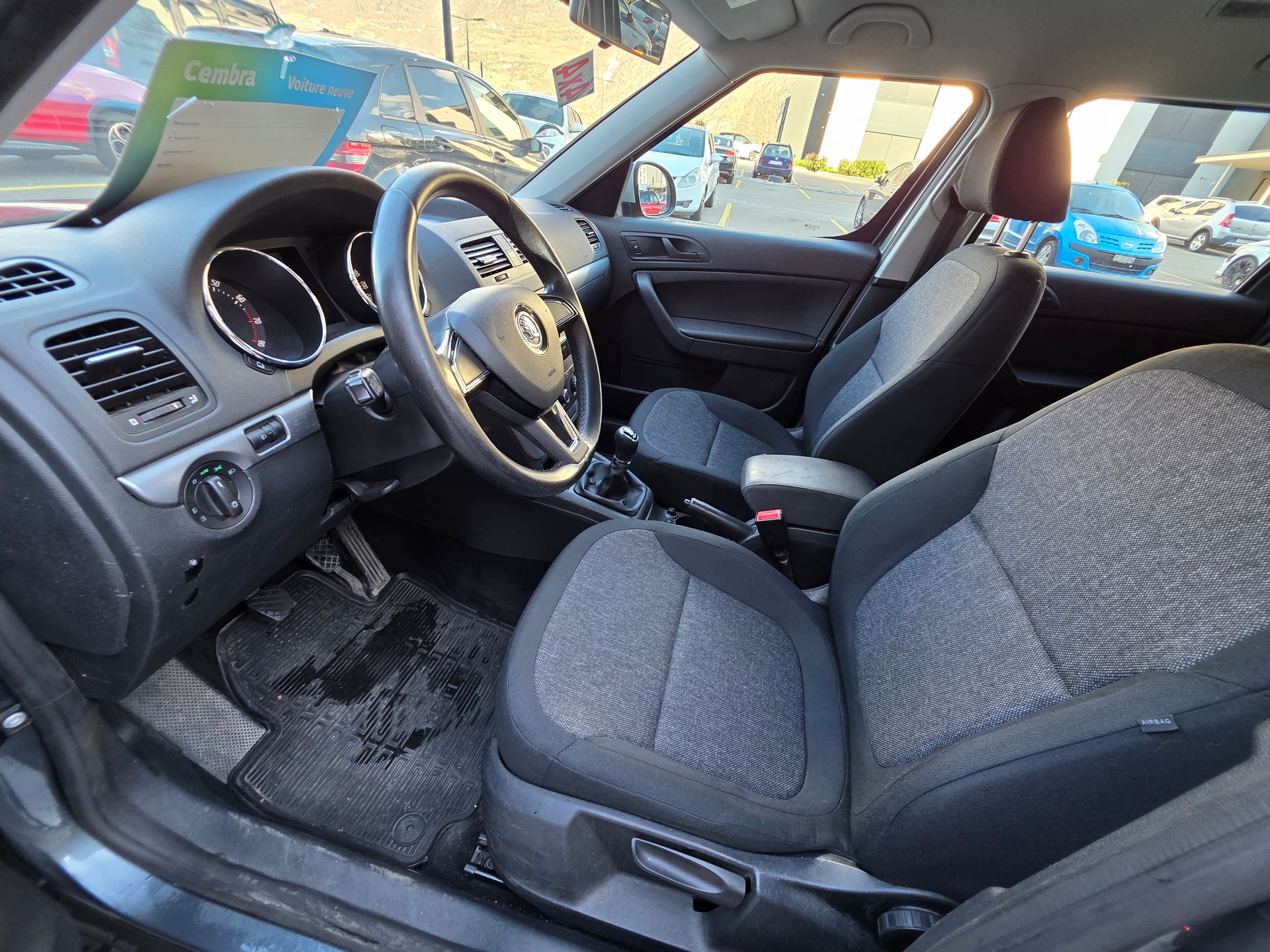 SKODA Yeti 1.4 TSI Active Outdoor 4x4-image-8