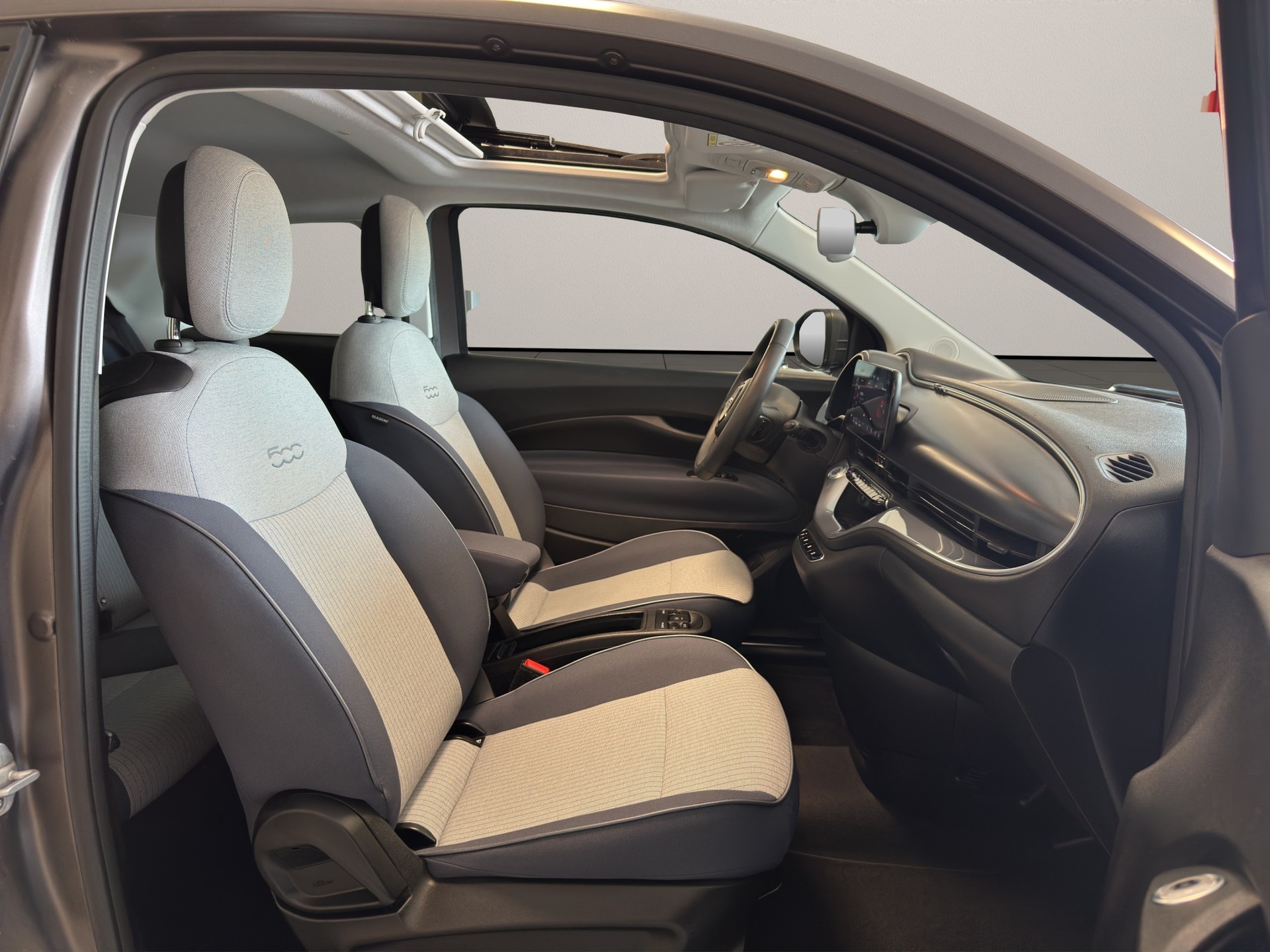 FIAT 500 electric 87 kW Icon-image-9