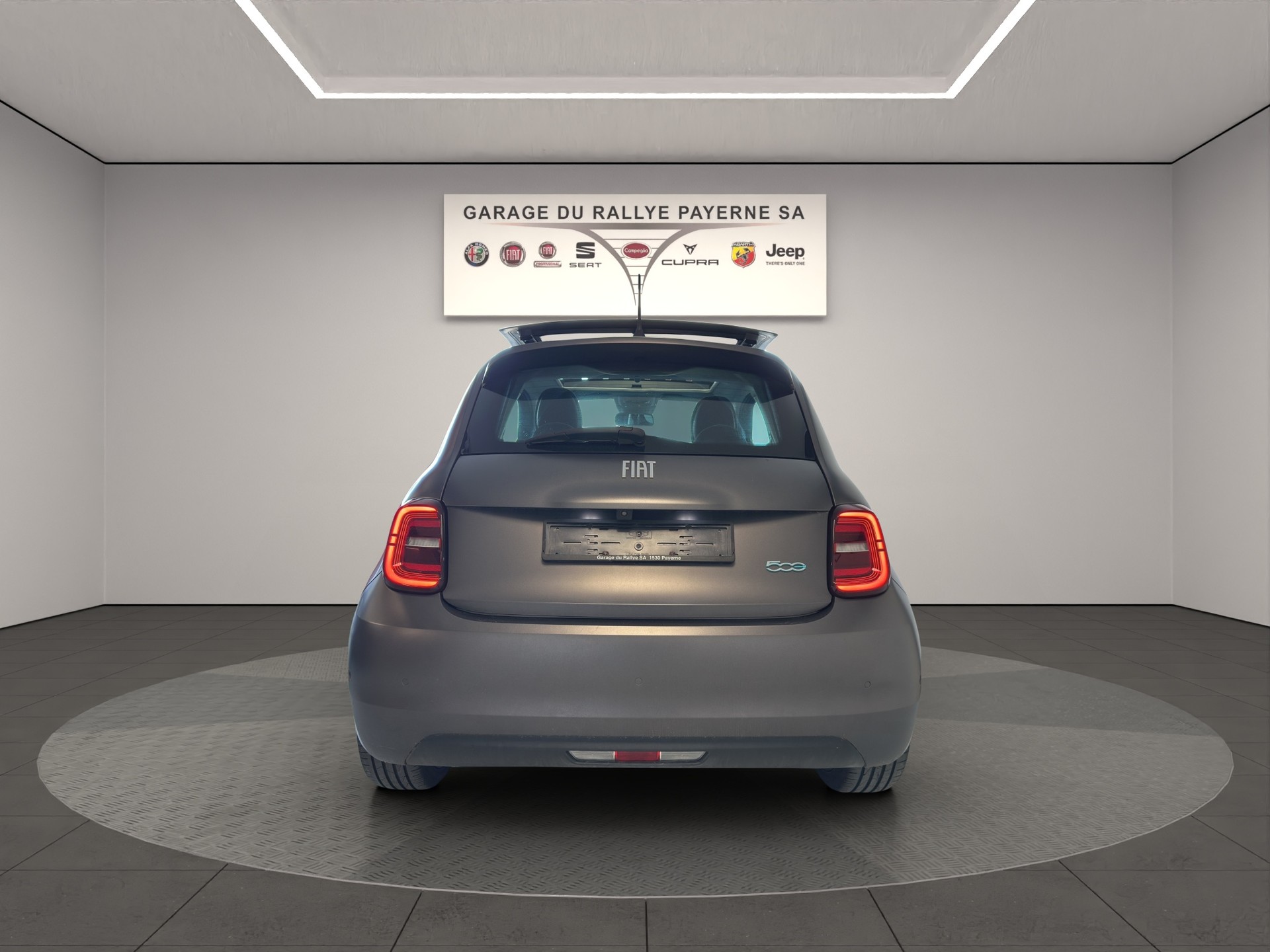 FIAT 500 electric 87 kW Icon-showroom-element-3