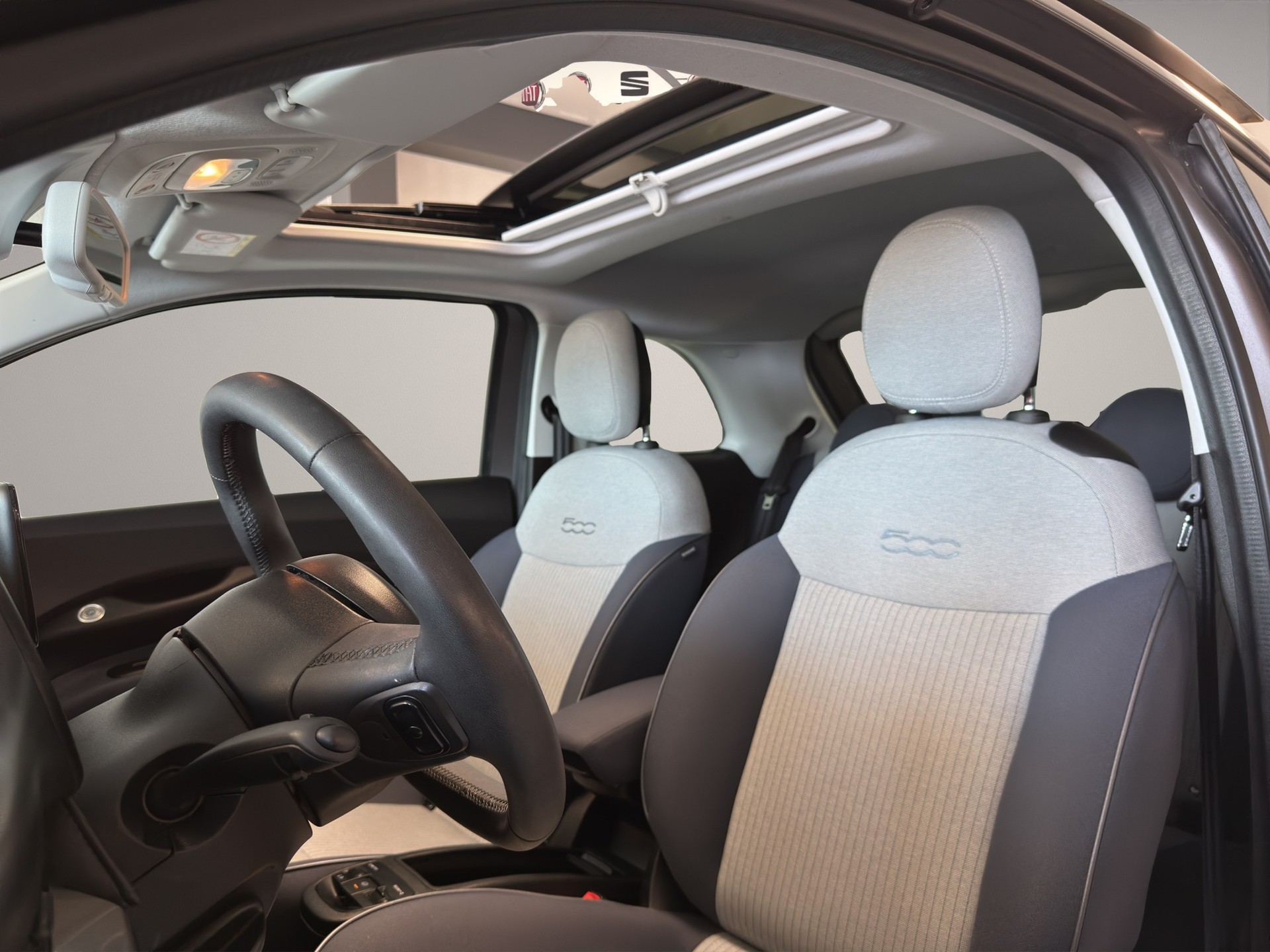 FIAT 500 electric 87 kW Icon-image-7