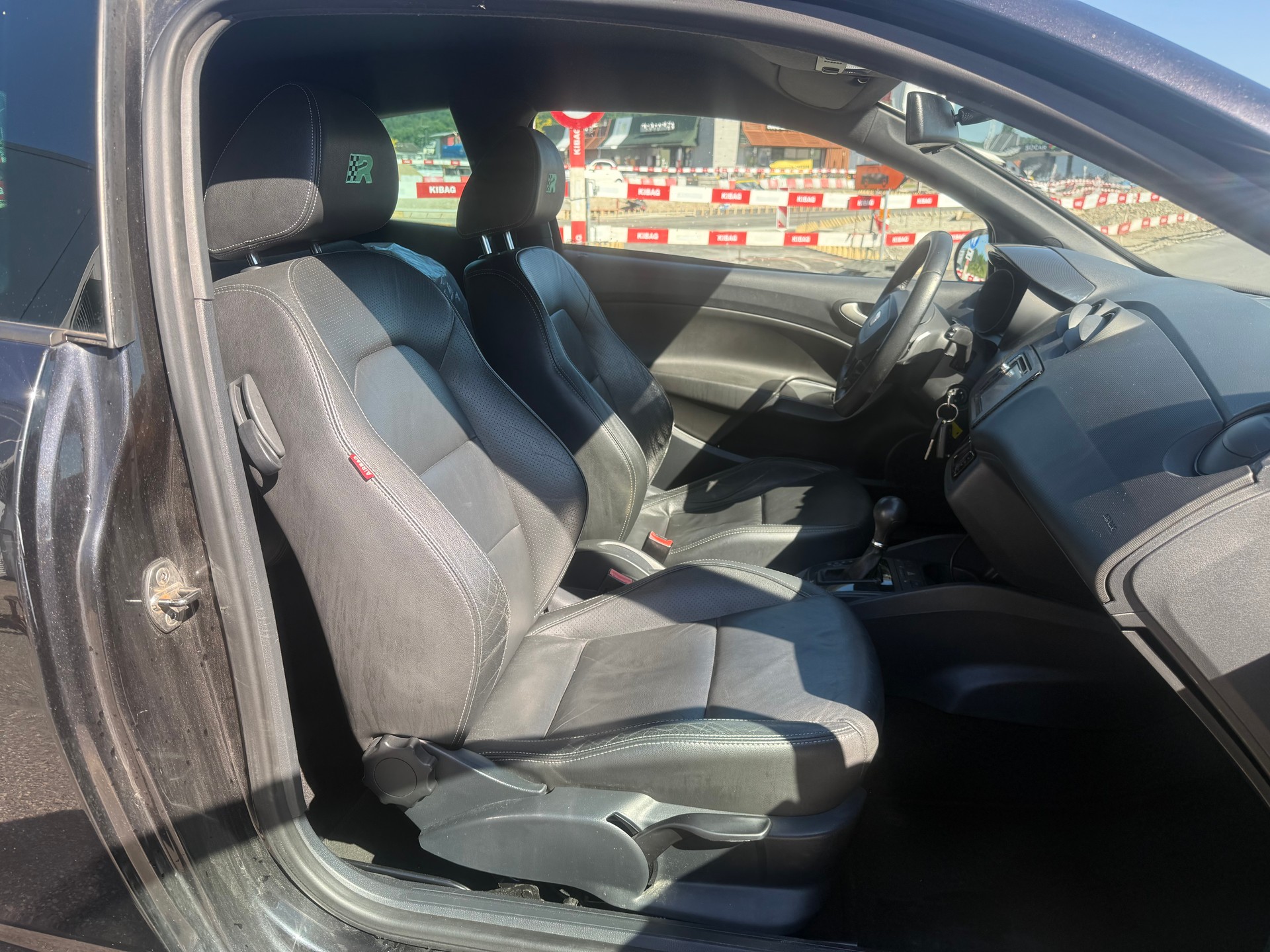 SEAT Ibiza SC 1.4 TSI Cupra R210 Swiss Racing DSG-image-11