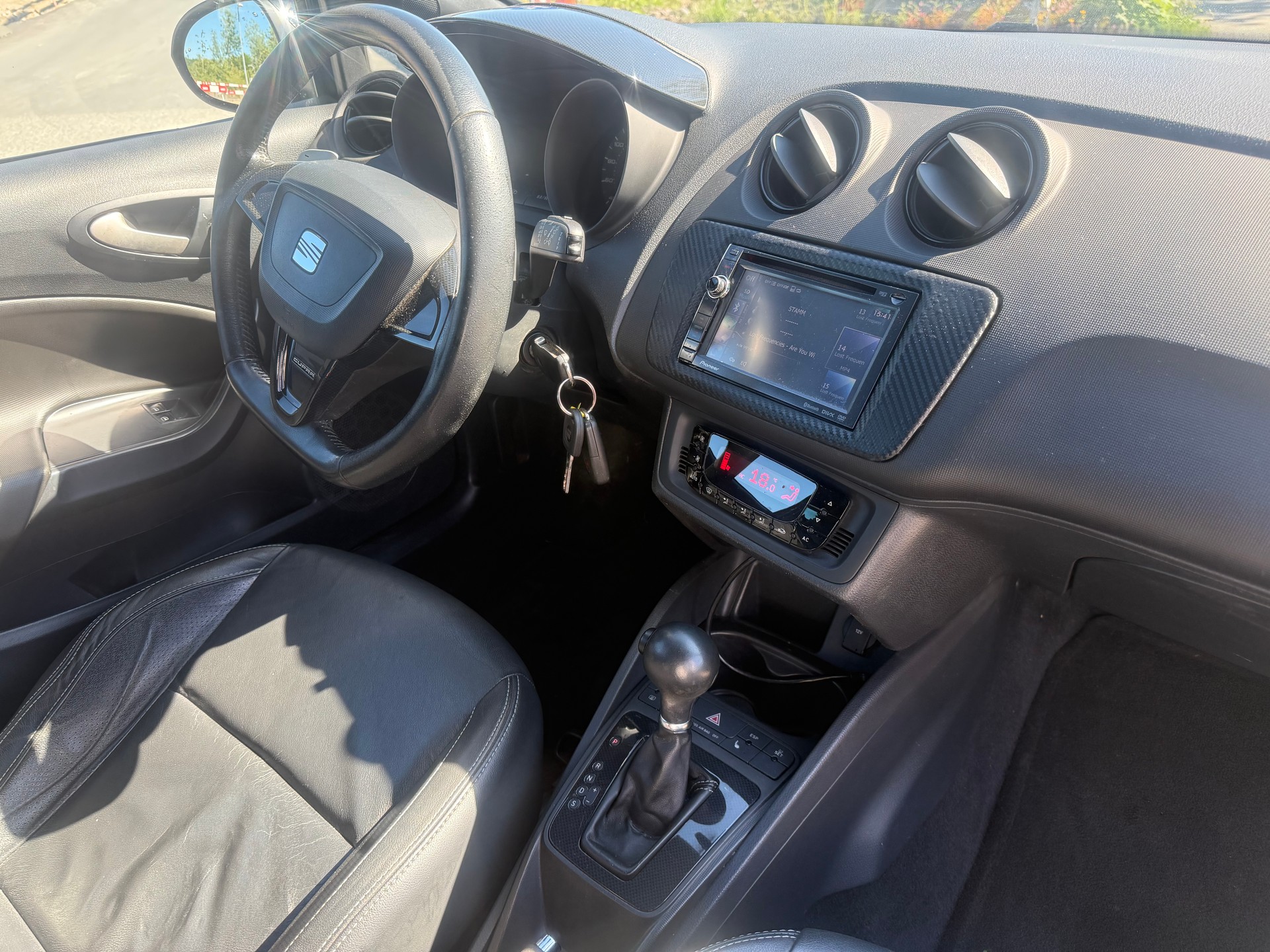SEAT Ibiza SC 1.4 TSI Cupra R210 Swiss Racing DSG-image-9