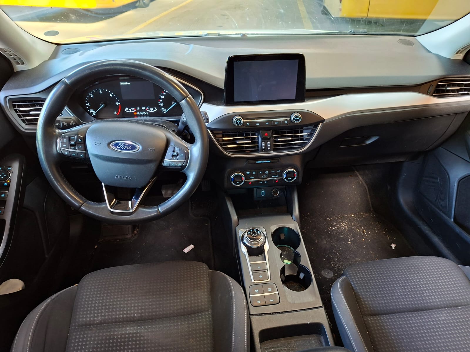 FORD Focus 1.5 TDCi ST Line Automatic-image-7