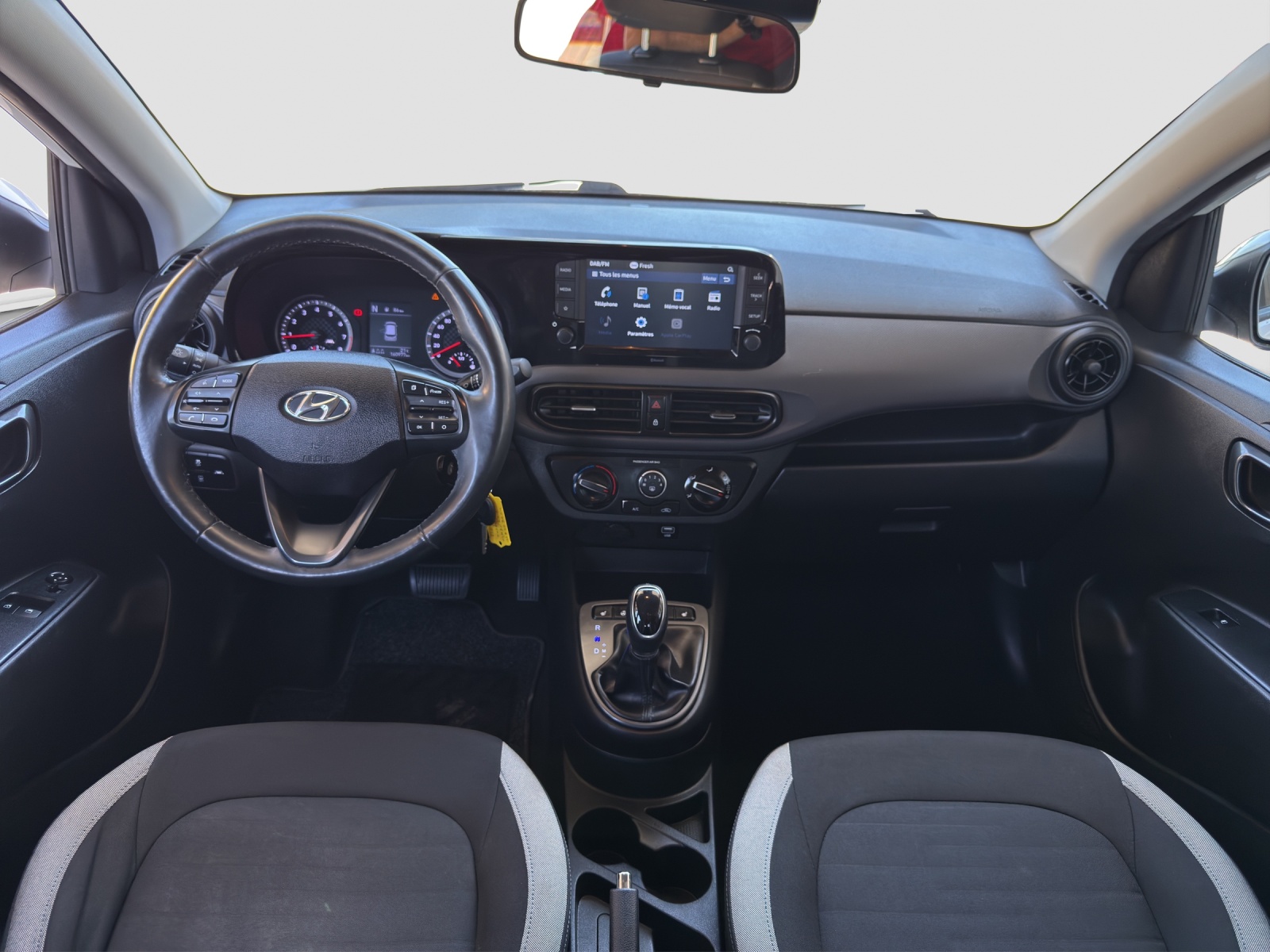 HYUNDAI i10 1.0 Launch Automat-image-9