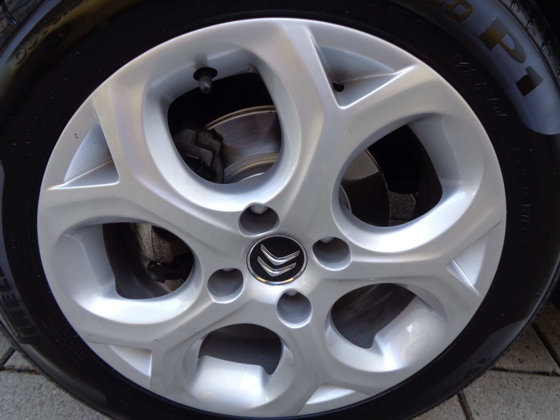CITROEN C3 1.4i 16V Exclusive-image-21