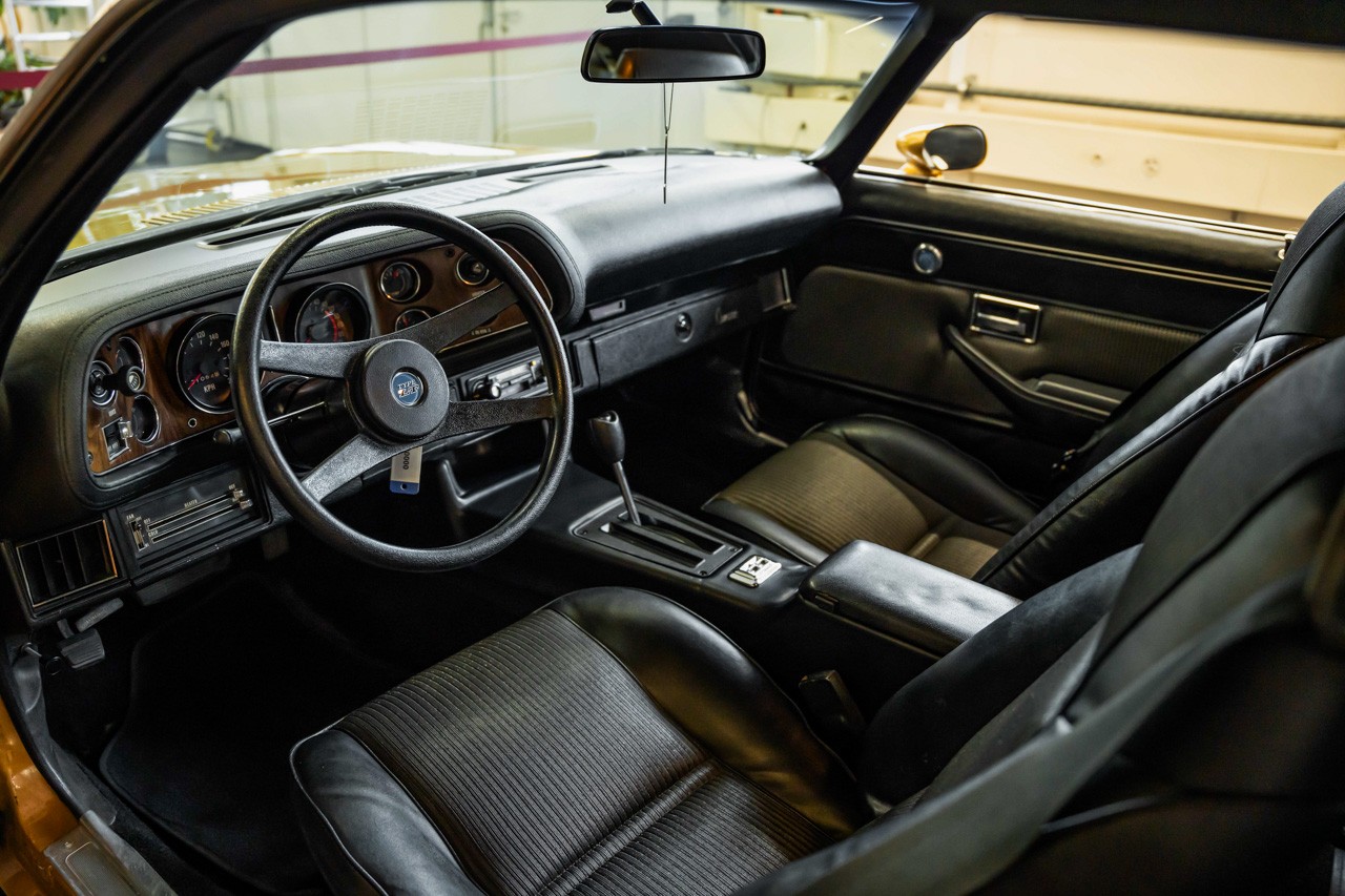 CHEVROLET CAMARO LT 350-image-11
