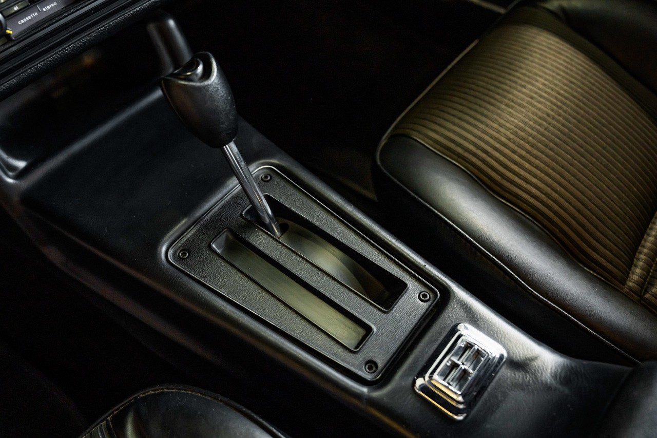 CHEVROLET CAMARO LT 350-image-24