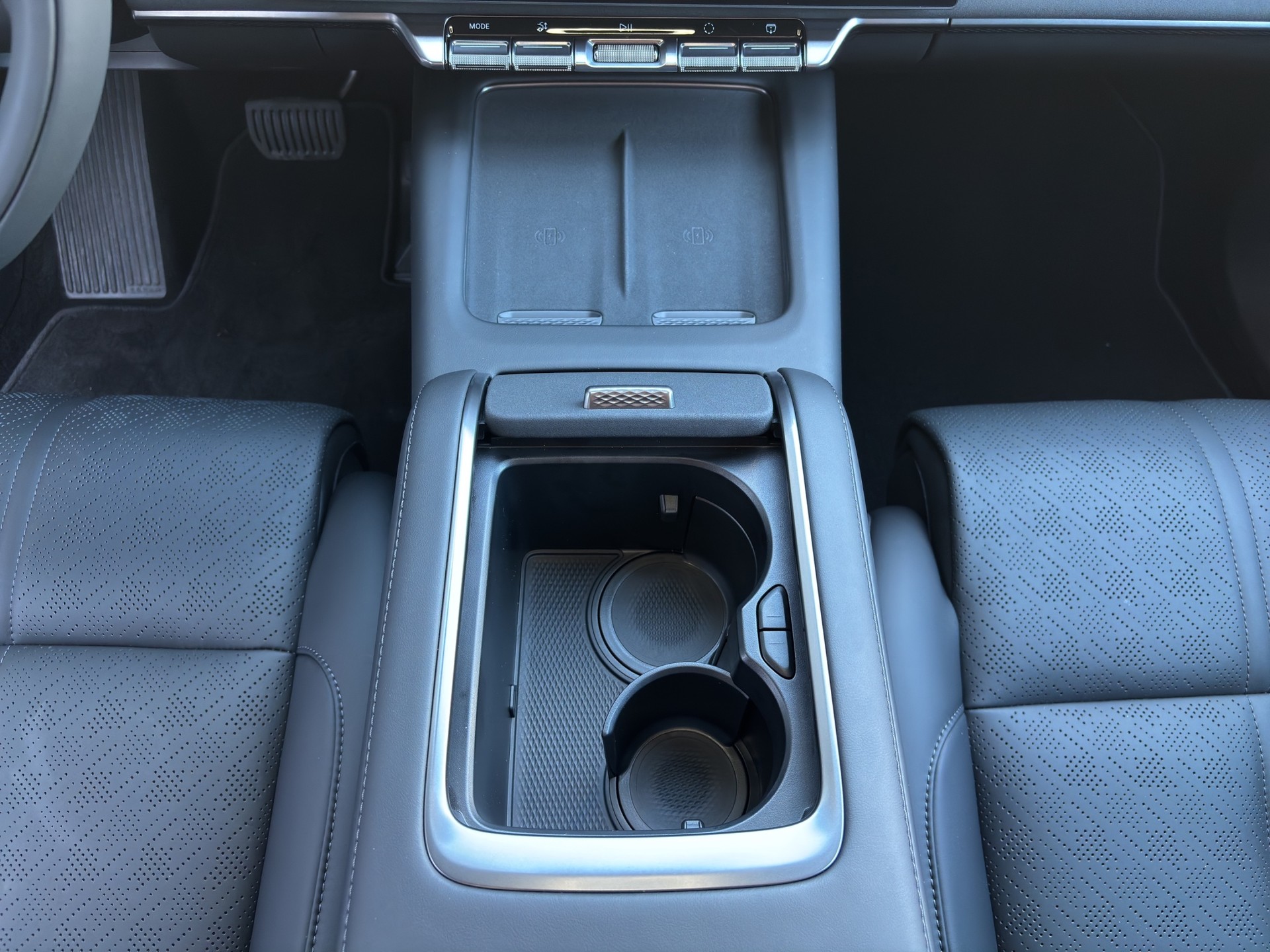 ZEEKR 7X Privilege AWD-image-16