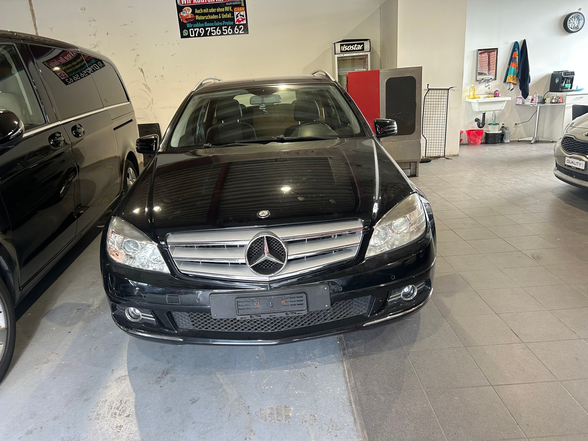 MERCEDES-BENZ C 180-image-1
