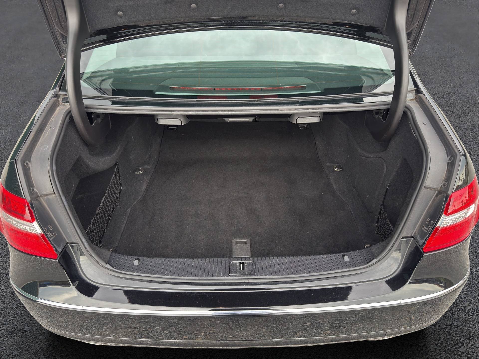 MERCEDES-BENZ E 350 V6 4matic-image-13