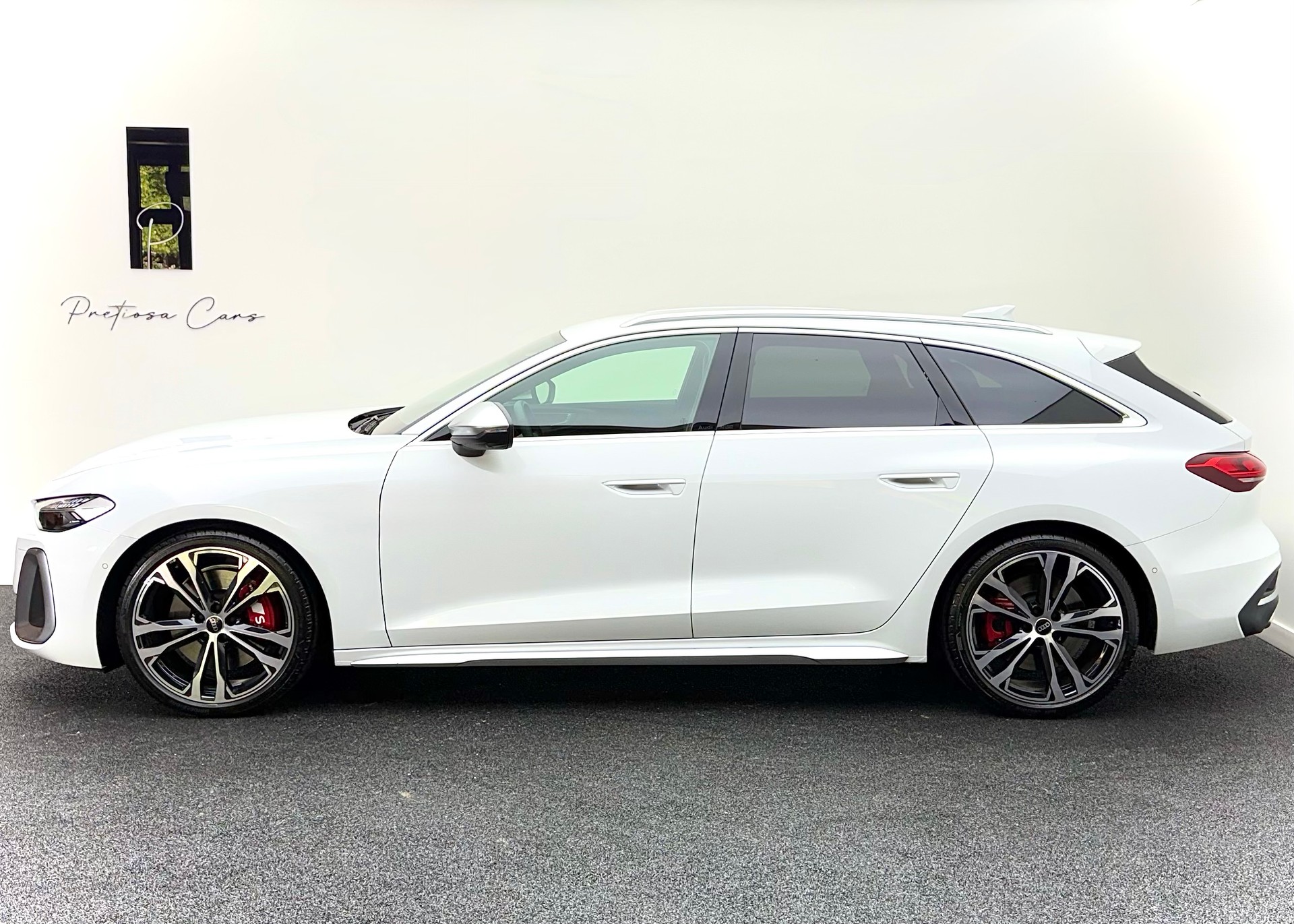 AUDI S5 Avant TFSI quattro S tronic-showroom-element-3