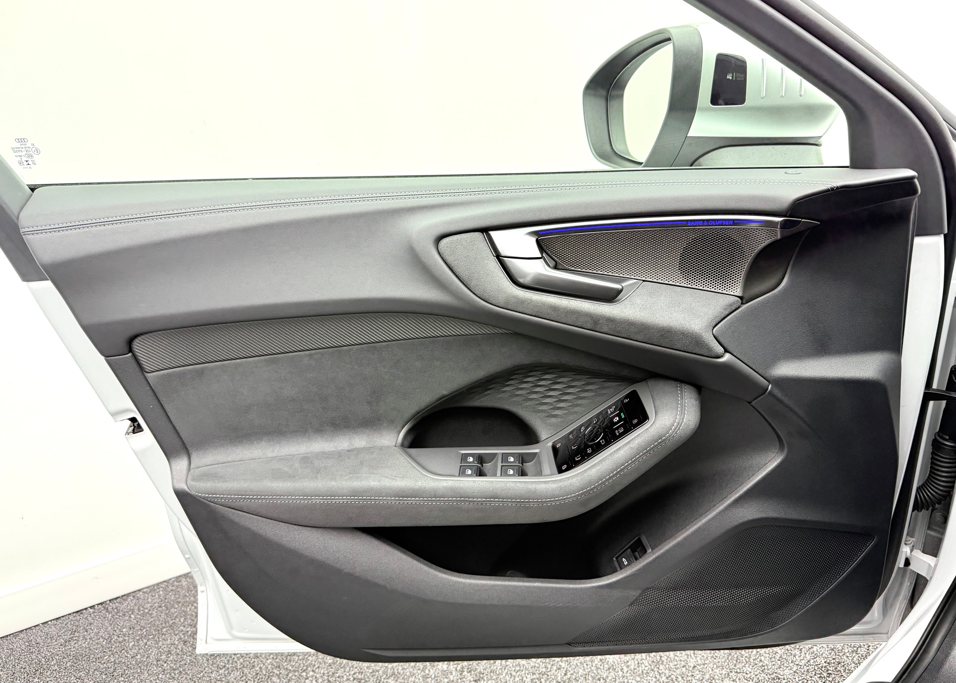 AUDI S5 Avant TFSI quattro S tronic-image-15