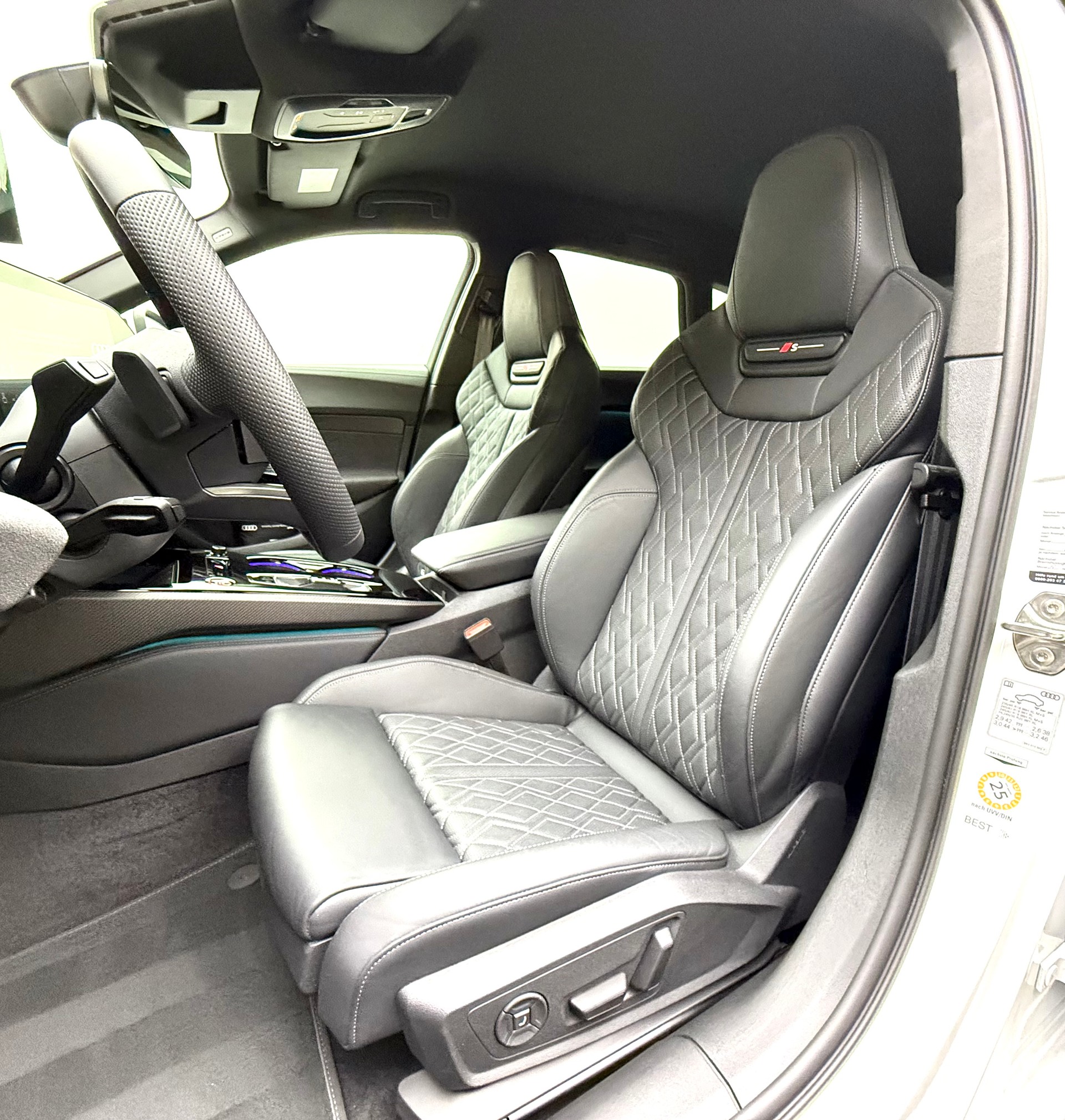 AUDI S5 Avant TFSI quattro S tronic-image-17