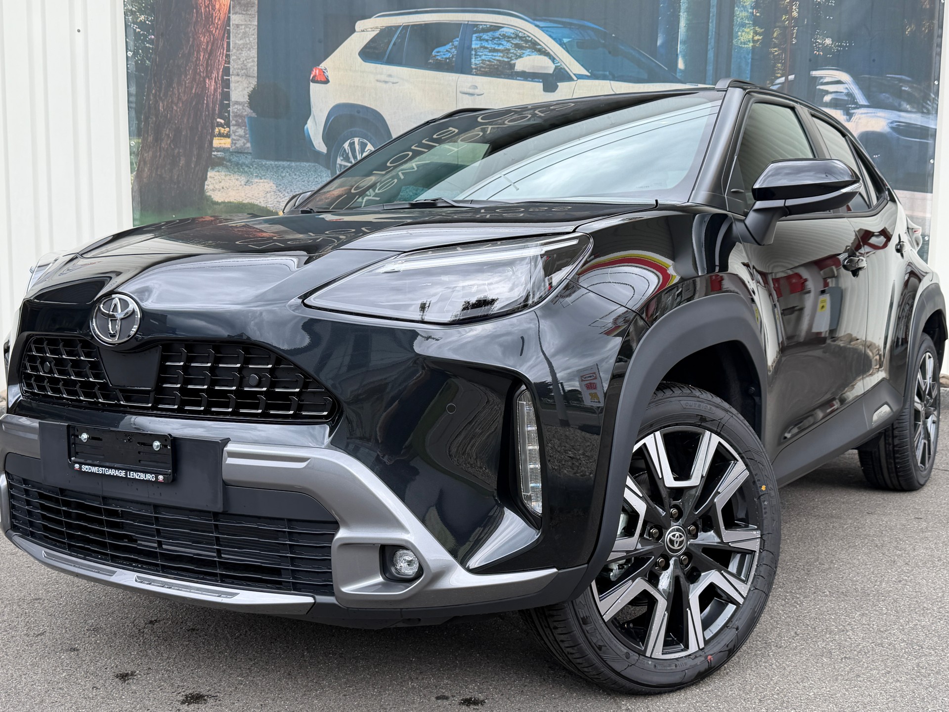 TOYOTA Yaris Cross 1.5 Premium AWDi e-CVT
