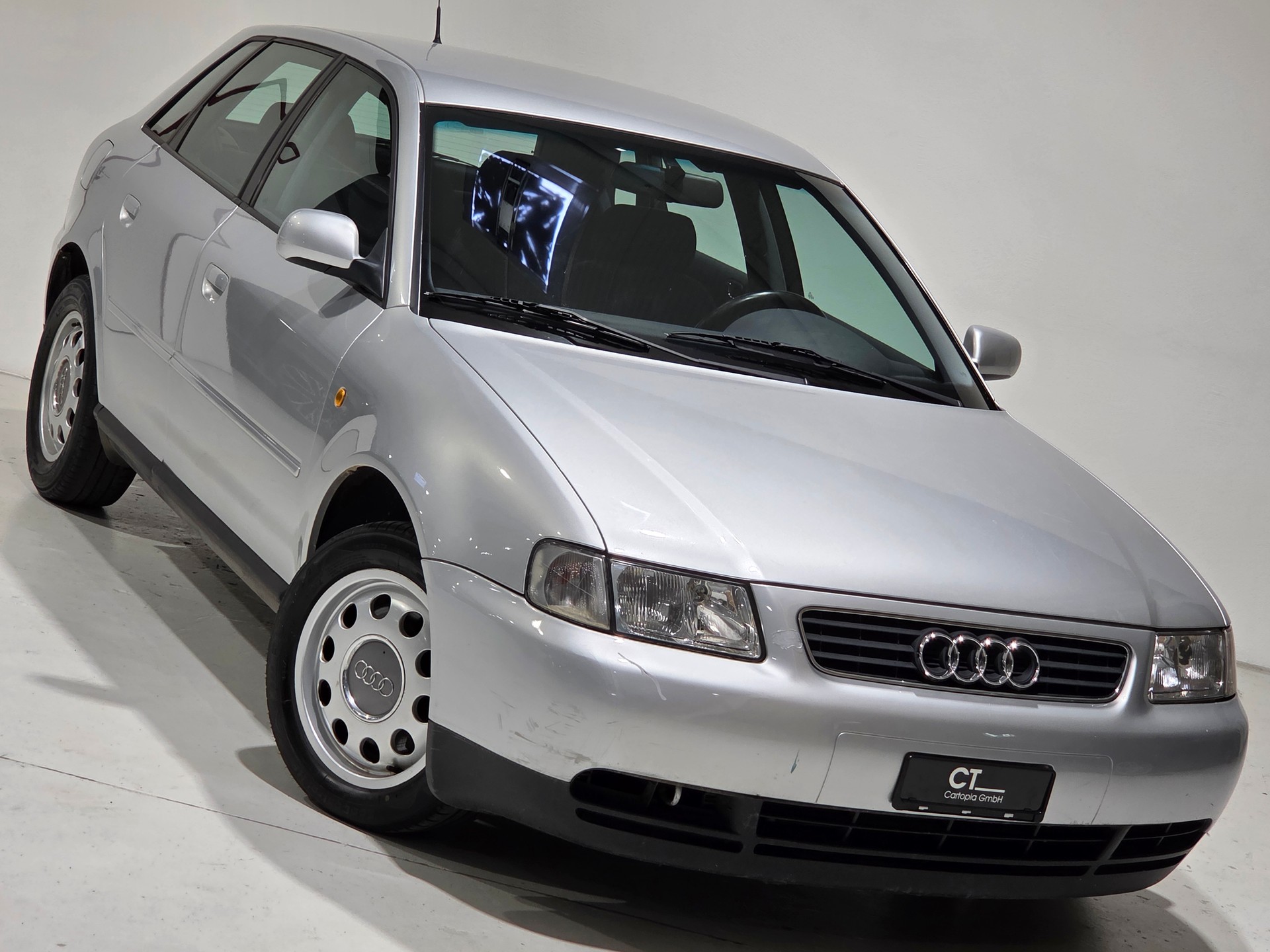 AUDI A3 1.8 T Ambiente-image-10