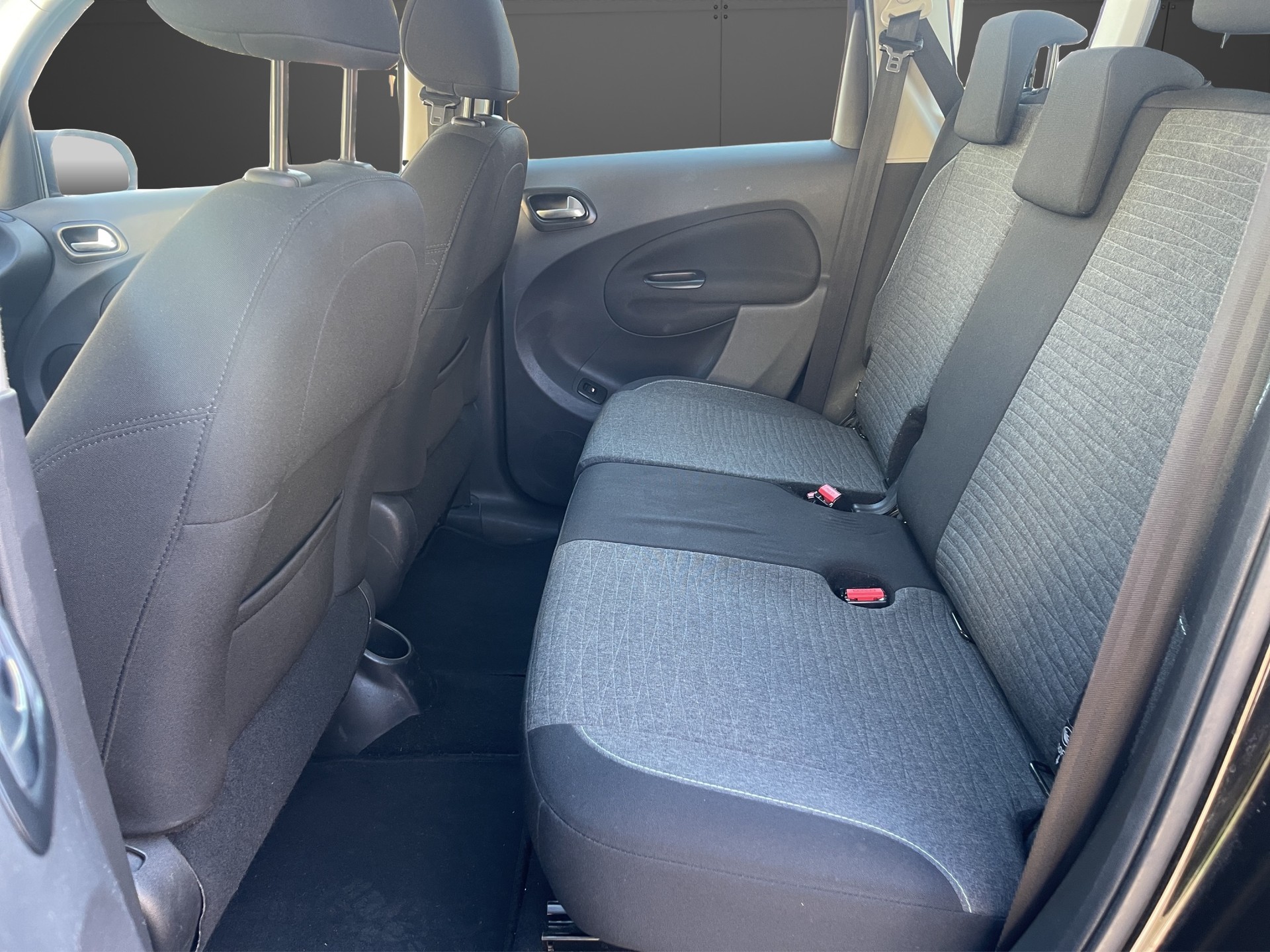 CITROEN C3 Picasso 1.2 Pure Tech Séduction-image-9