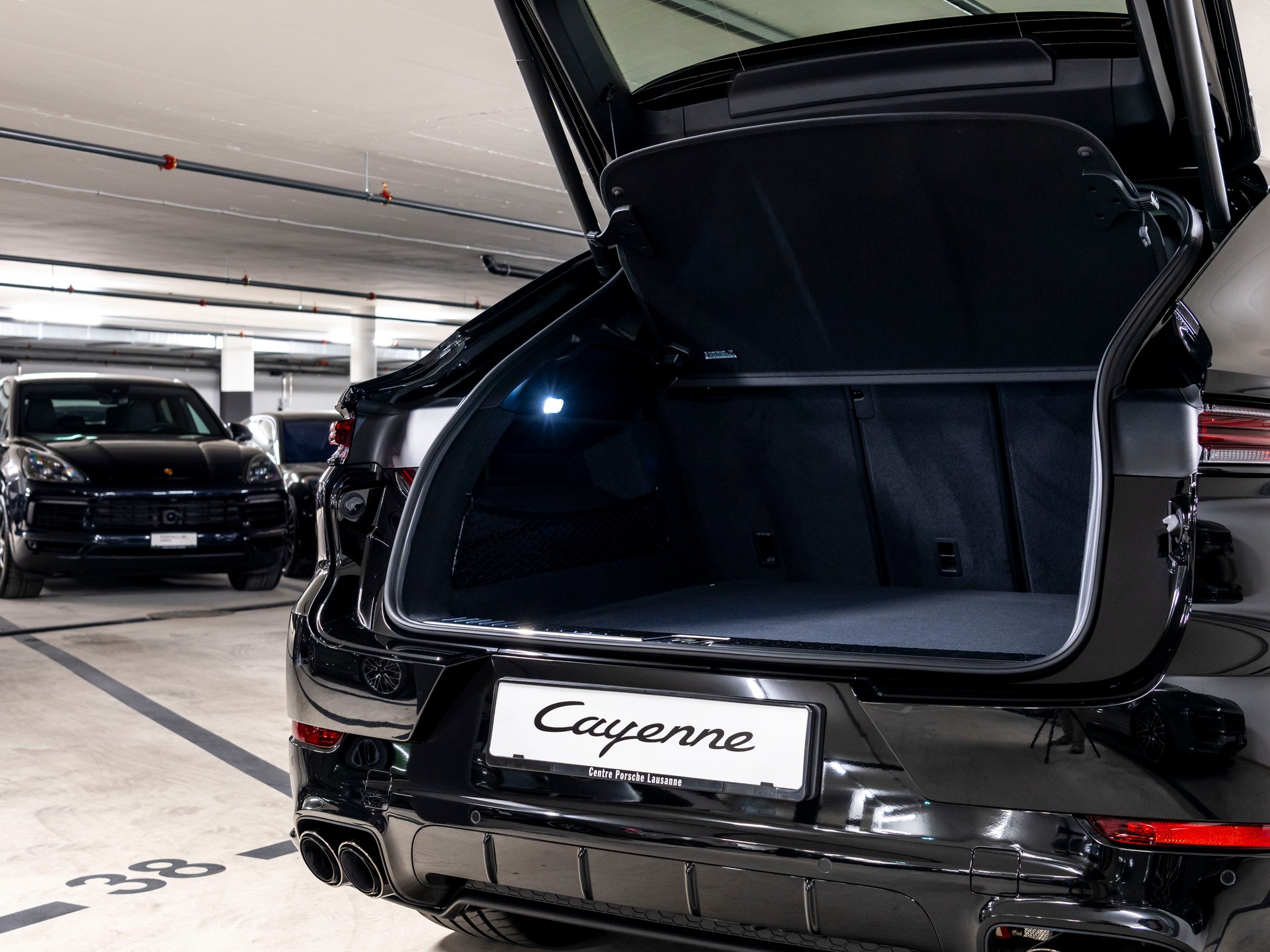 PORSCHE Cayenne Coupé Black Edition Tiptronic-image-21