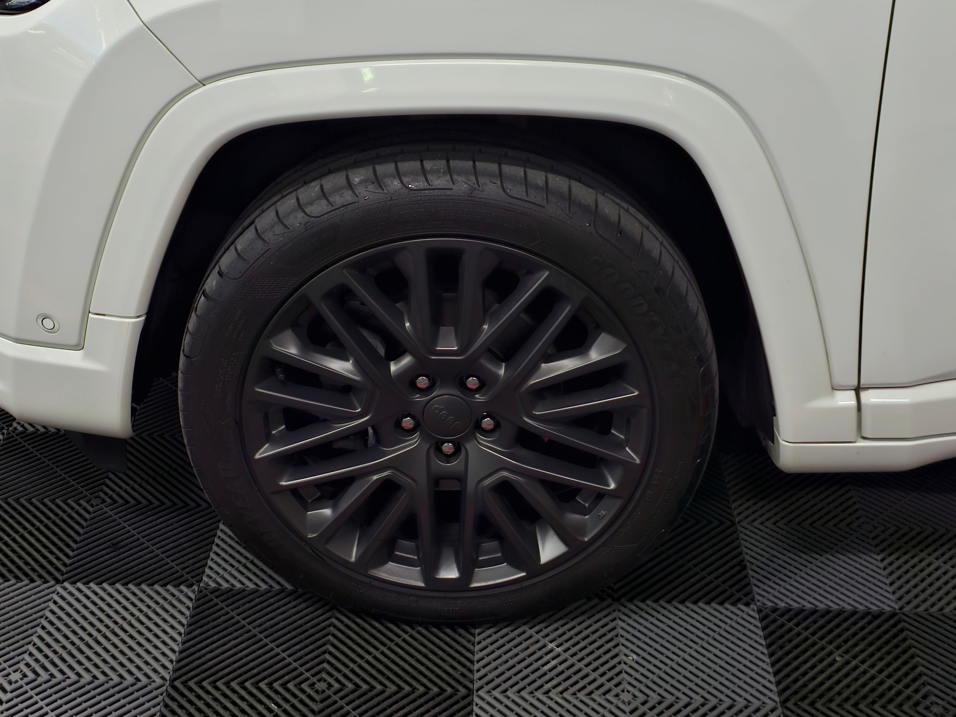 JEEP Compass 4x2 1.3 Turbo S DKG-image-12