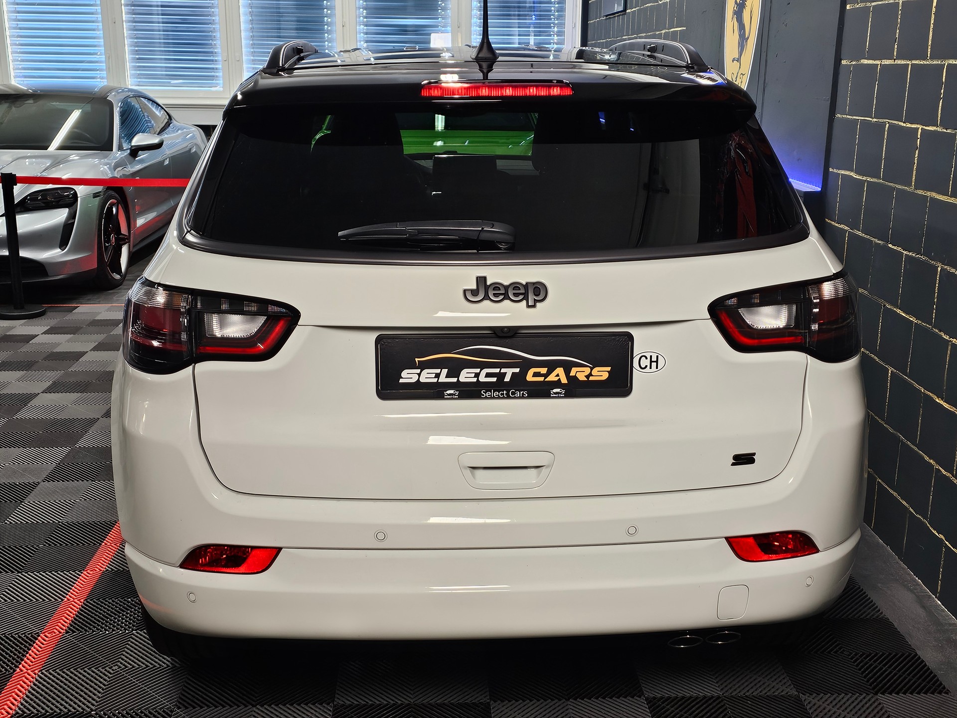 JEEP Compass 4x2 1.3 Turbo S DKG-image-7