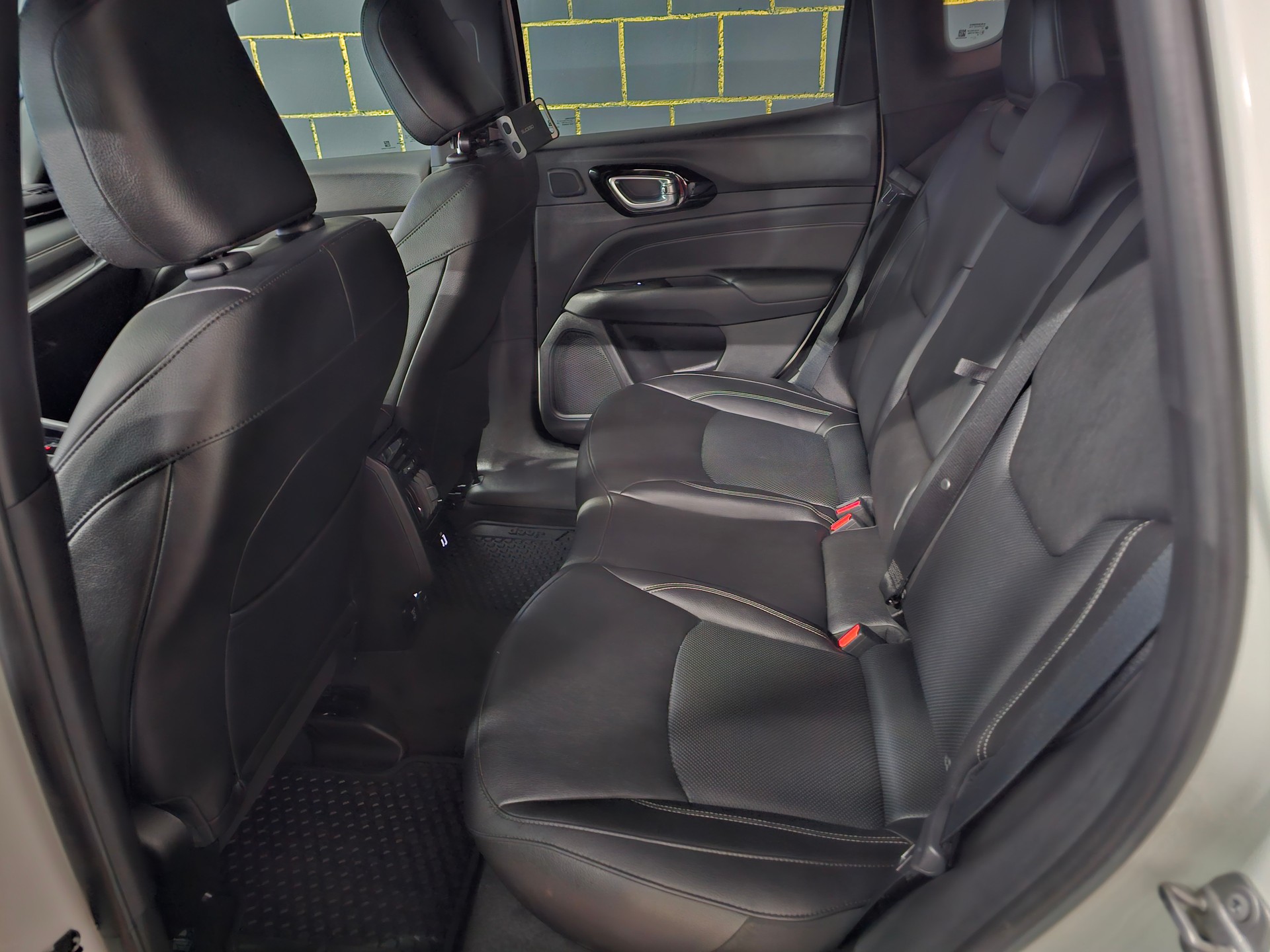JEEP Compass 4x2 1.3 Turbo S DKG-image-11