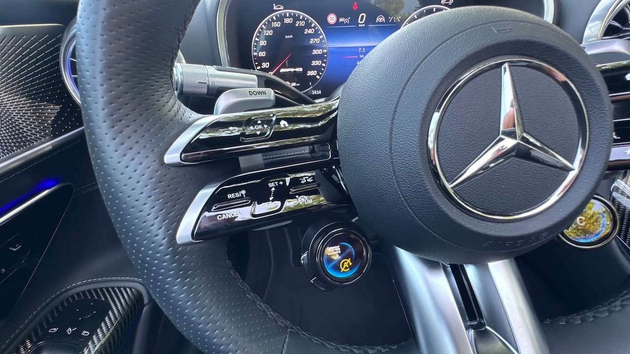 MERCEDES-BENZ AMG SL 63 4M Executive Edition Speedshift MCT-image-24