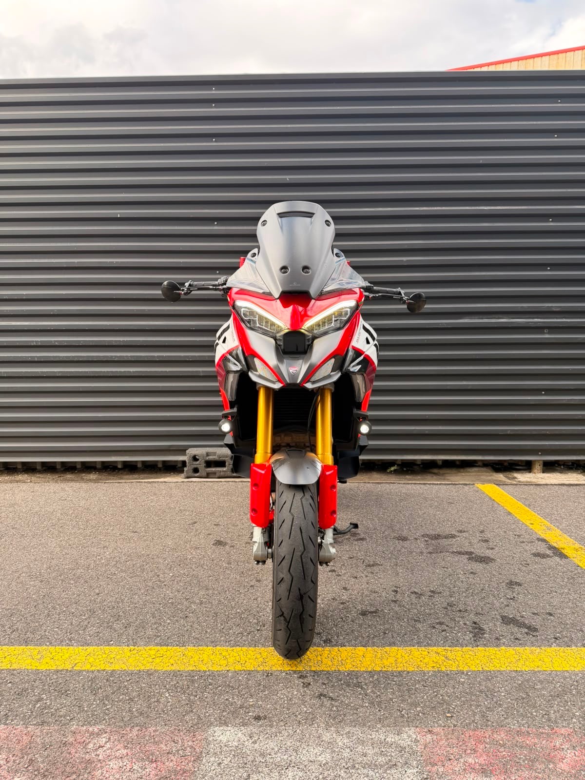DUCATI Multistrada V4 Pikes Peak-image-2
