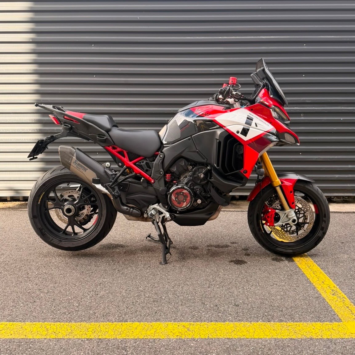 DUCATI Multistrada V4 Pikes Peak-image-0