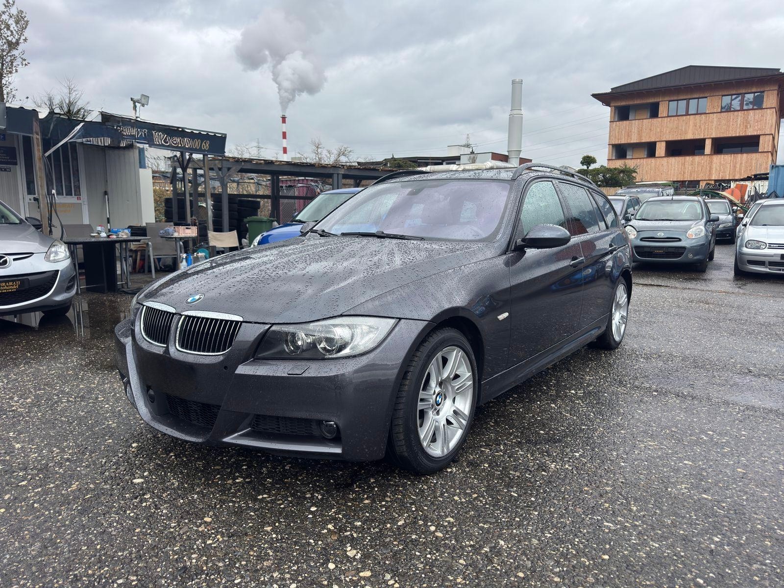 BMW 330xd Touring-image-1