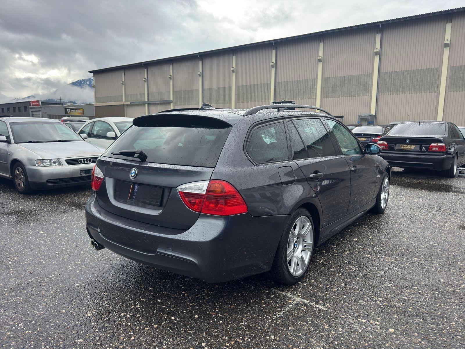 BMW 330xd Touring-image-5