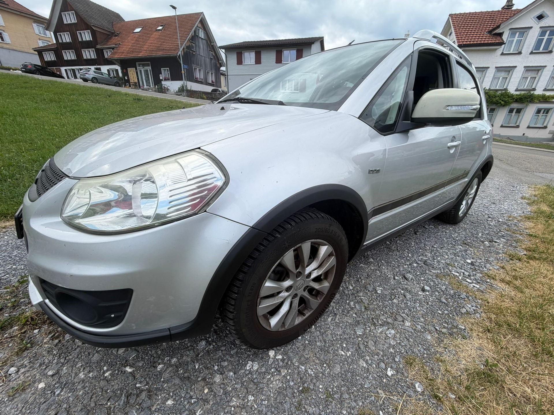 SUZUKI SX4 2.0 TD GL Top Sergio Cellano 4WD-image-2
