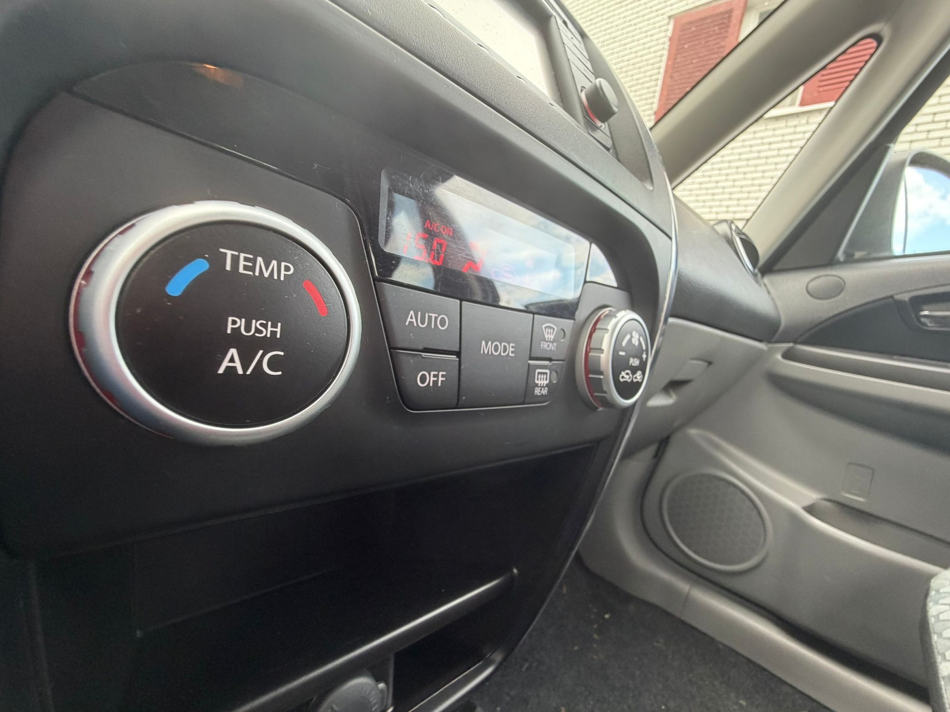 SUZUKI SX4 2.0 TD GL Top Sergio Cellano 4WD-image-9