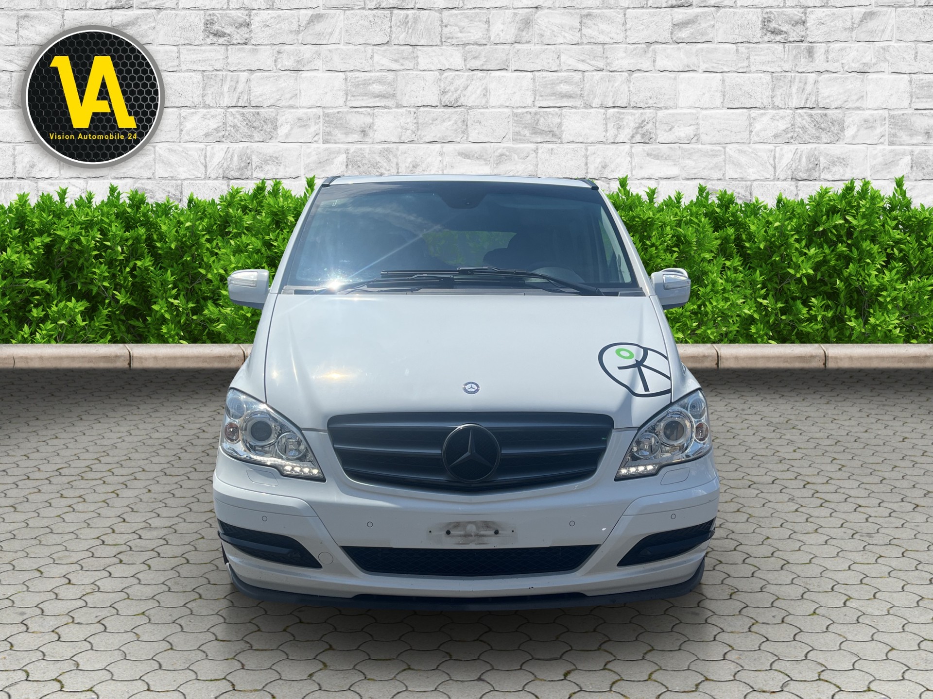 MERCEDES-BENZ Viano 3.0 CDI Blue Eff. Grand Ed. Avantgarde A, 6 Places-showroom-element-2