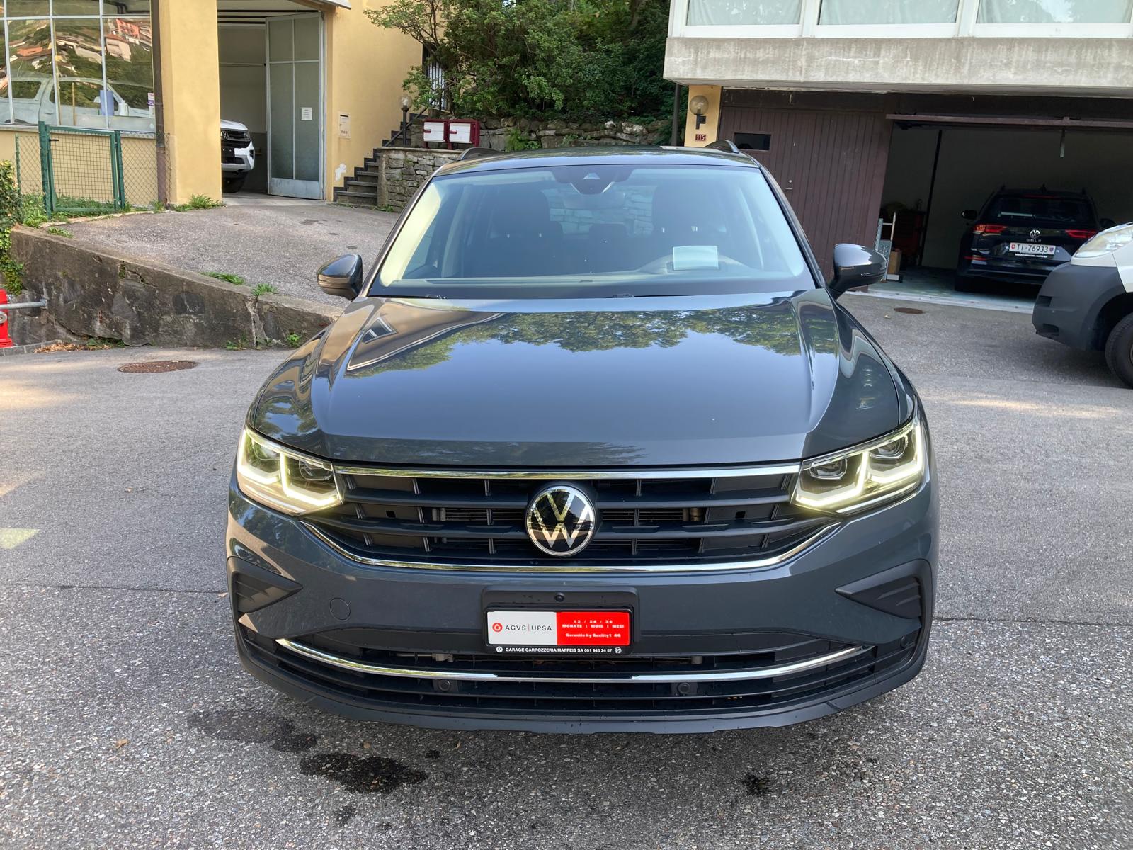 VW Tiguan 2.0TSI Elegance 4Motion DSG-showroom-element-1
