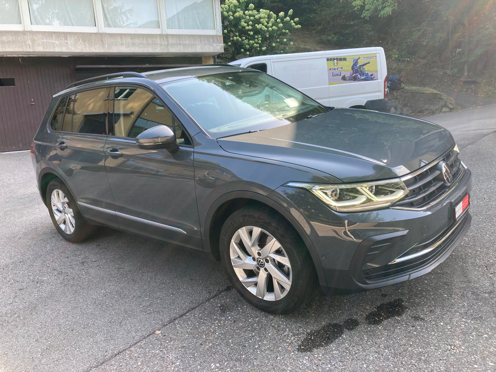 VW Tiguan 2.0TSI Elegance 4Motion DSG