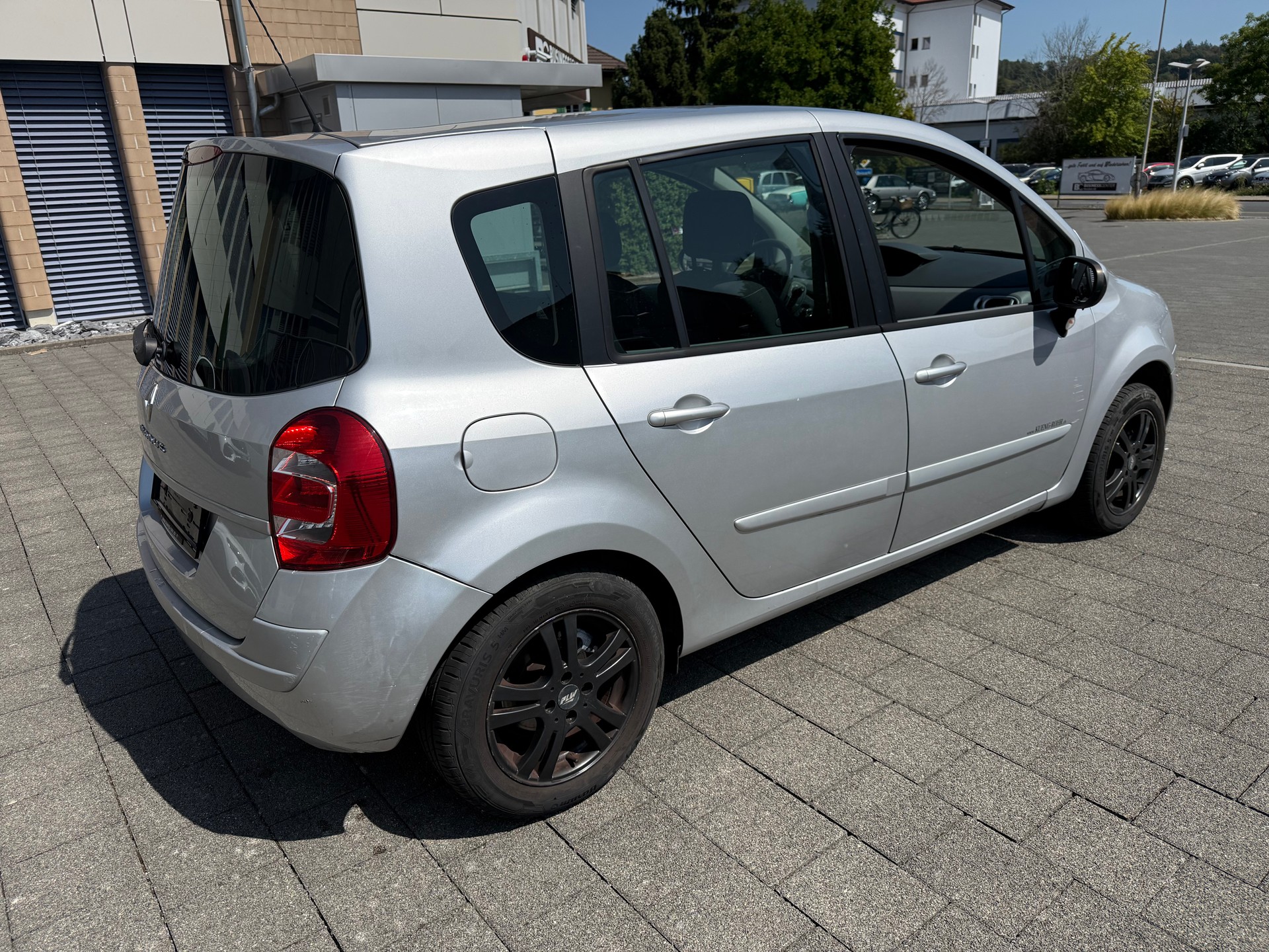 RENAULT Modus 1.6 16V Night&Day Automatic-image-5