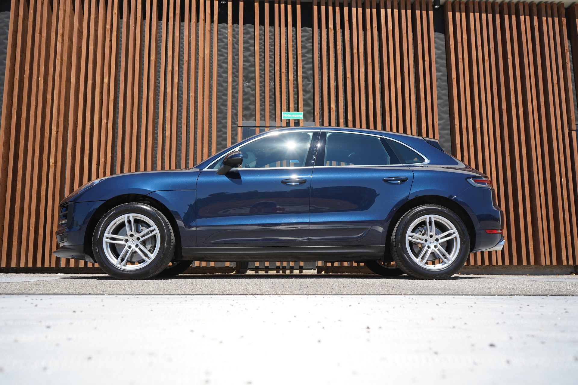 PORSCHE MACAN S PDK l 354 PS-showroom-element-3