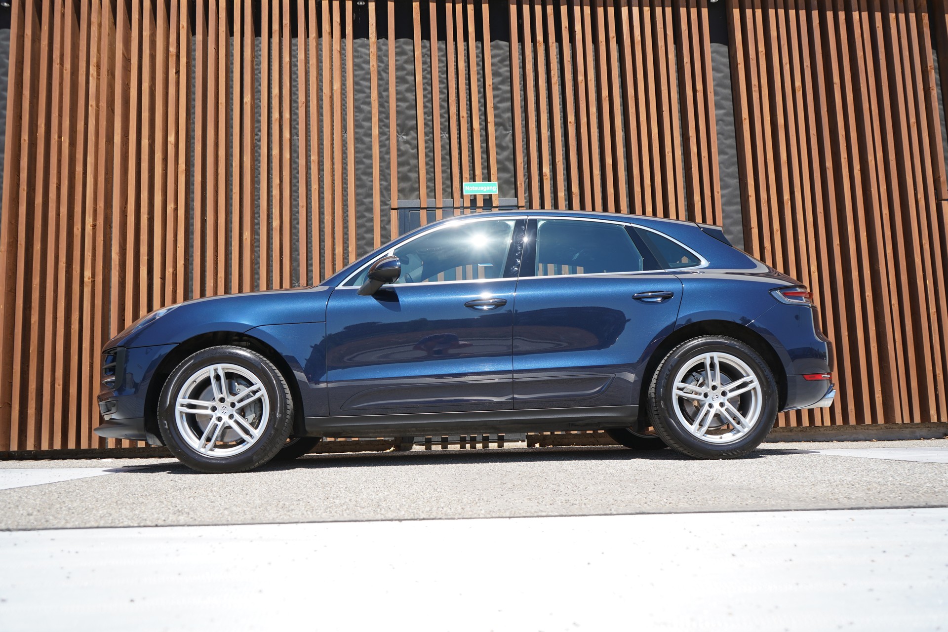 PORSCHE MACAN S PDK l 354 PS-showroom-element-1