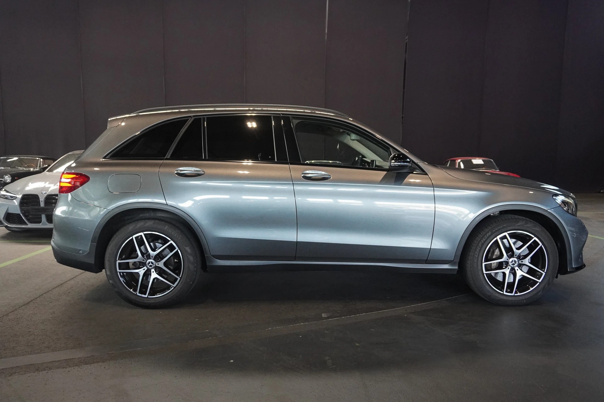 MERCEDES-BENZ GLC 250 d 4Matic 9G-Tronic / MFK: 18.8.2026 / Garantie 12 Monate-showroom-element-2