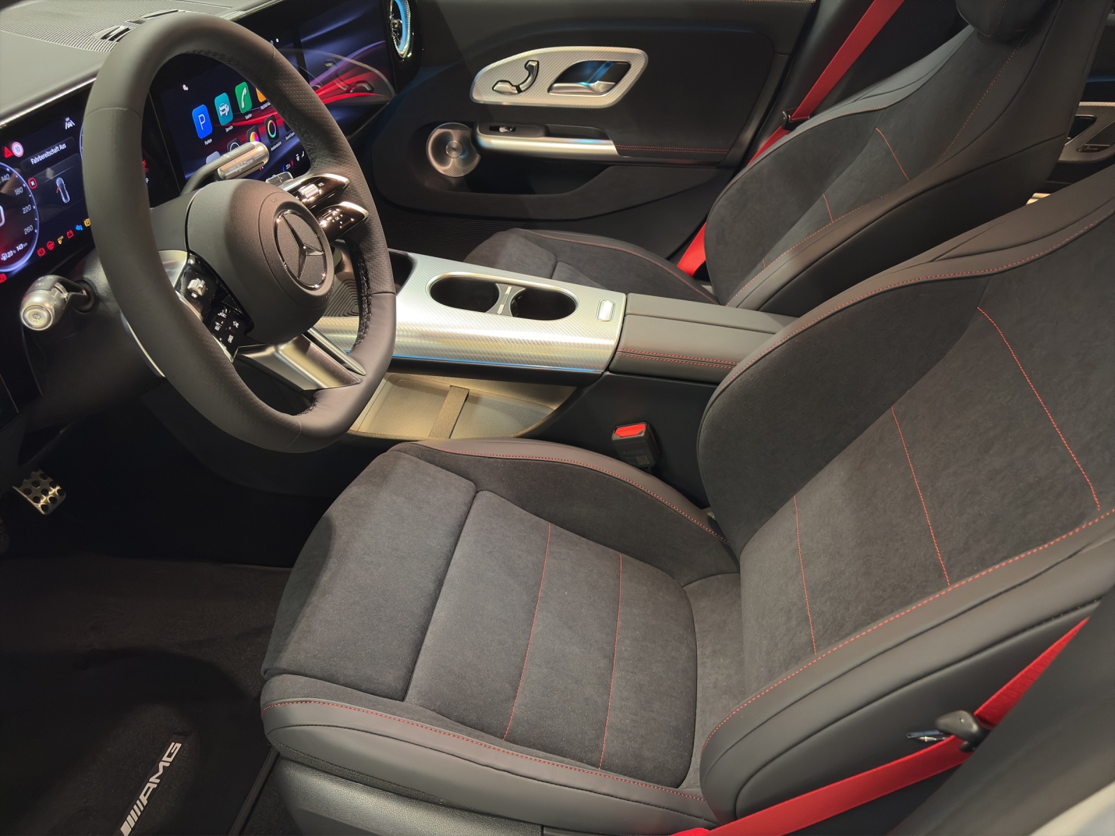 MERCEDES-BENZ CLA 220 4M Shooting Brake-image-8
