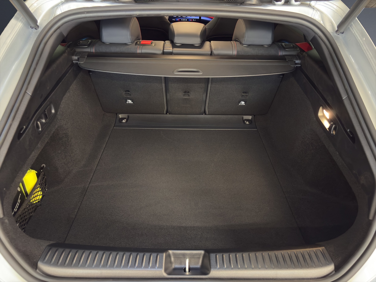 MERCEDES-BENZ CLA 220 4M Shooting Brake-image-13