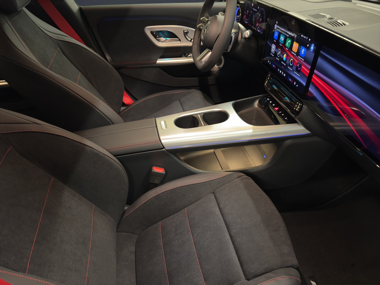 MERCEDES-BENZ CLA 220 4M Shooting Brake-image-9
